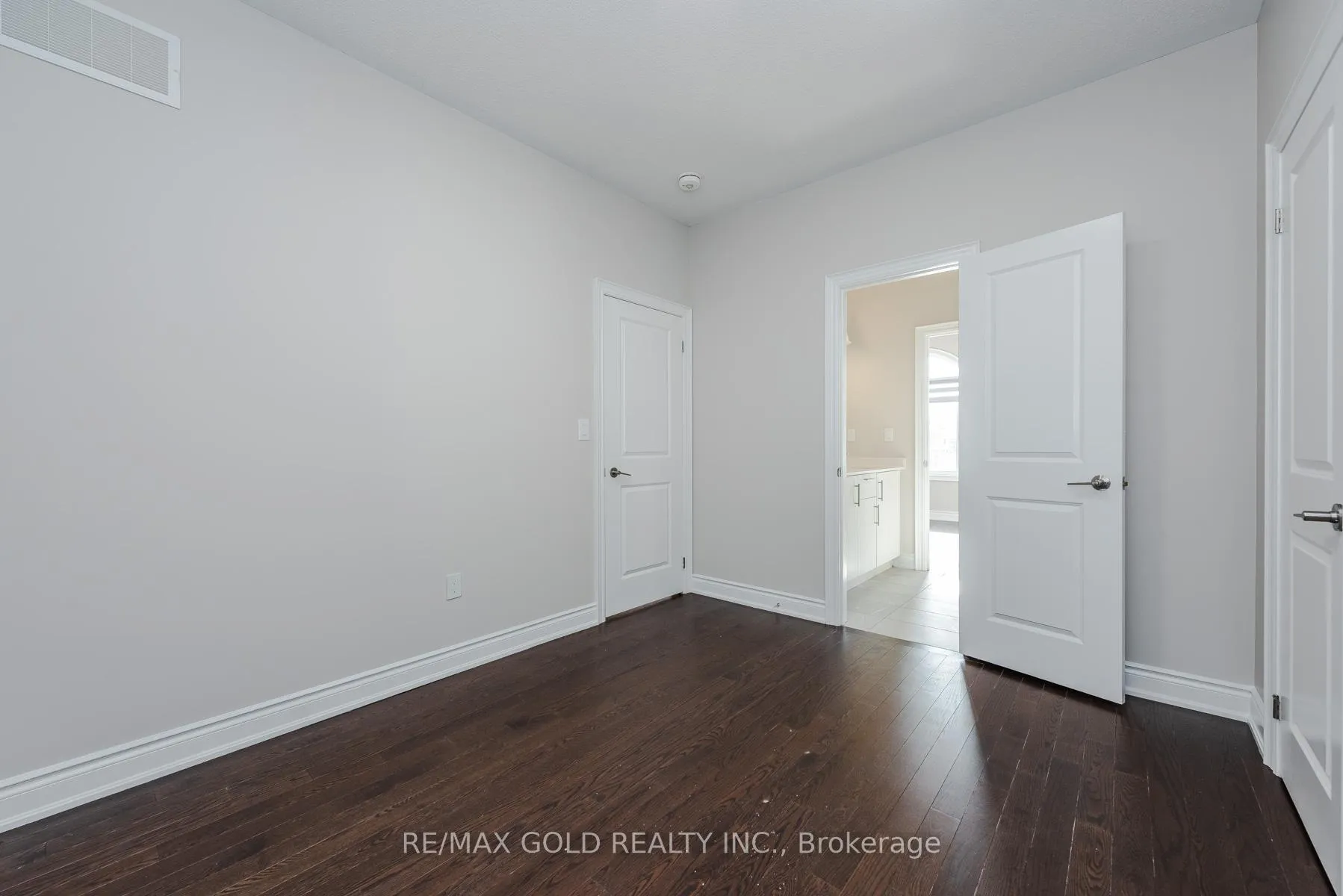 Photo 37 of 26 Ixworth Circle, Brampton, Bram West — HOMEH