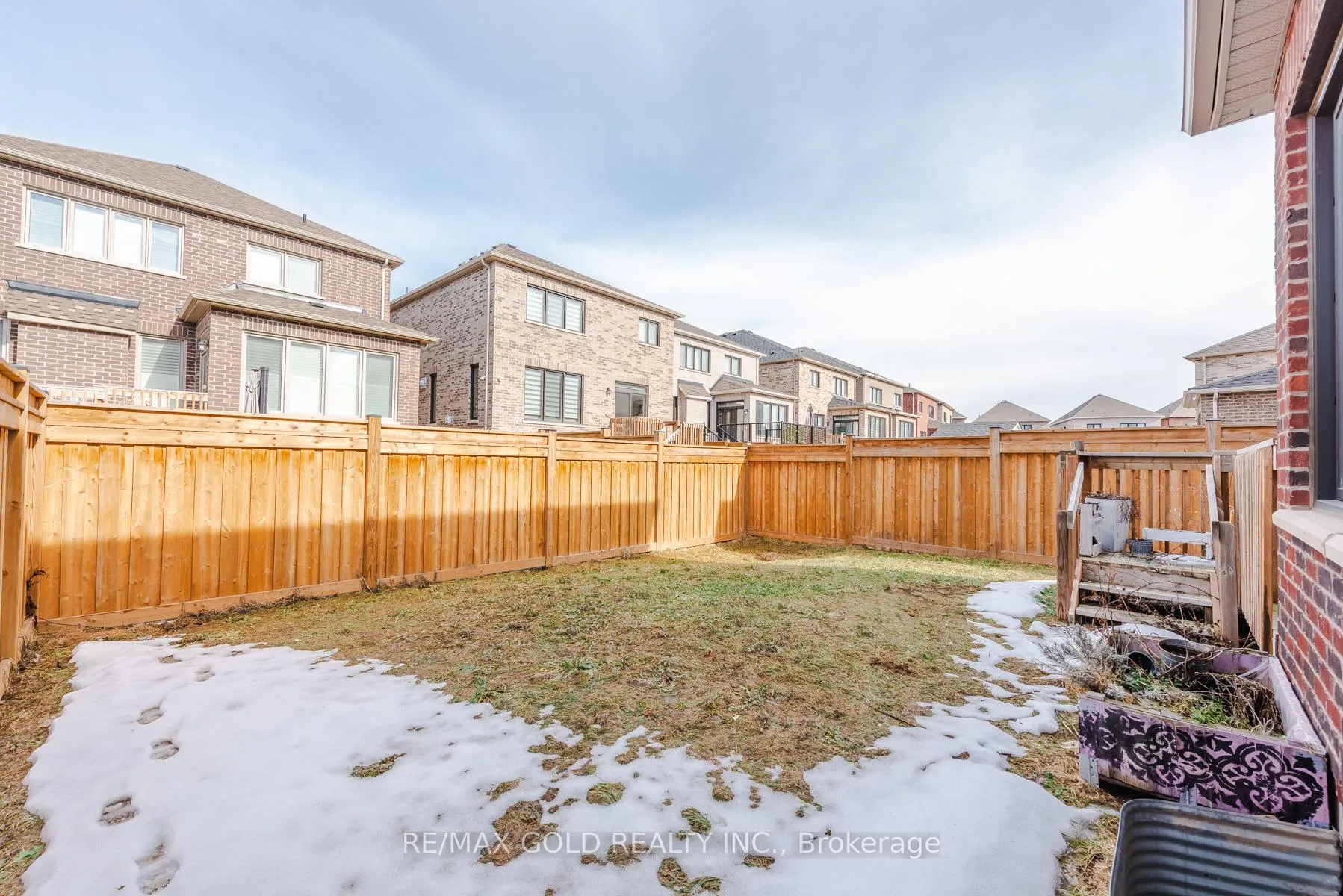 Photo 50 of 26 Ixworth Circle, Brampton, Bram West — HOMEH