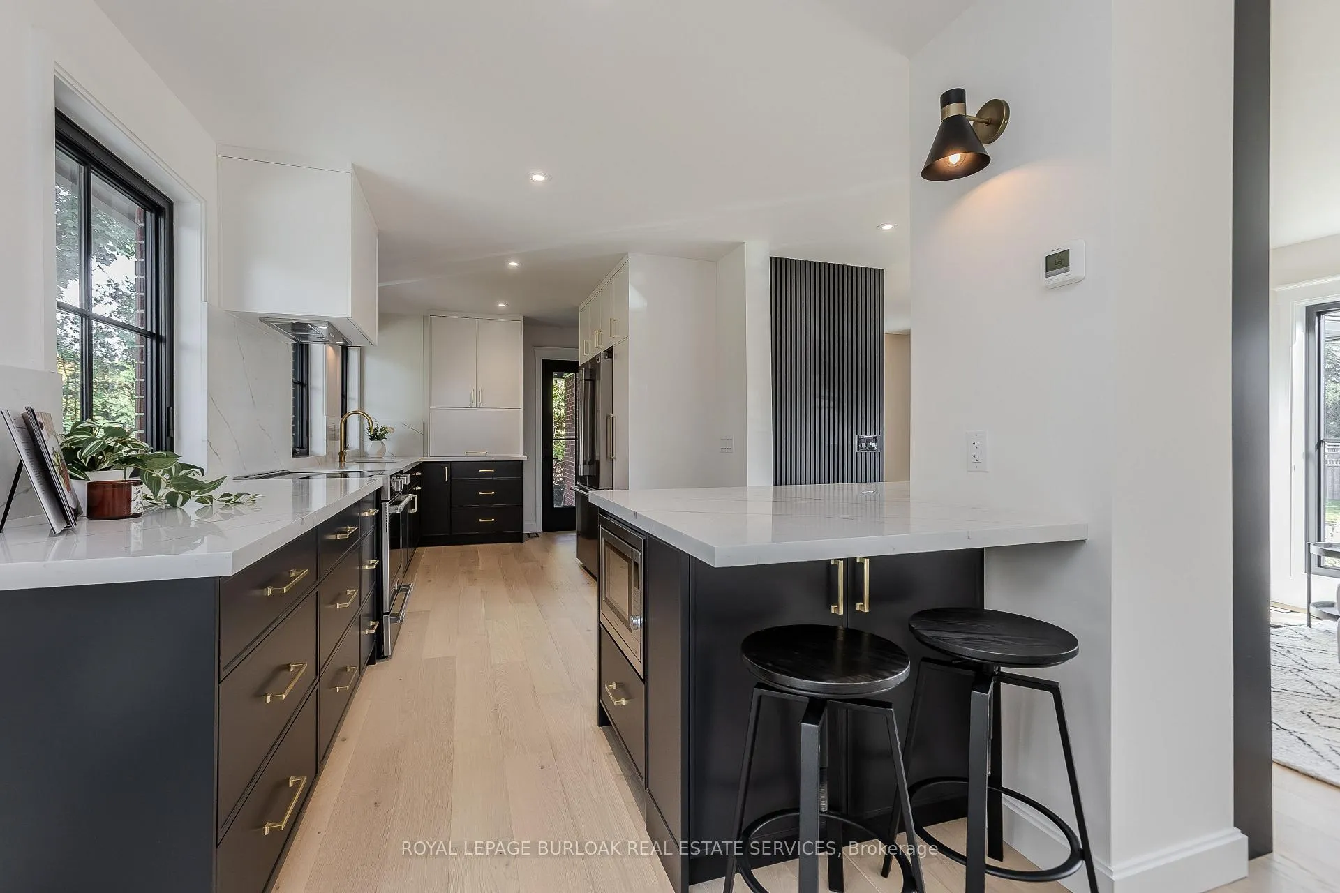 Photo 6 of 3029 Eva Drive, Burlington, Roseland — HOMEH