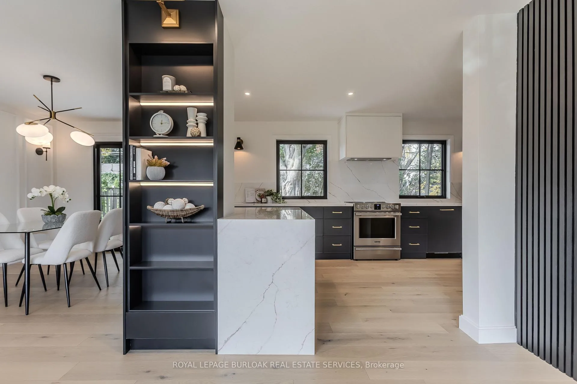 Photo 7 of 3029 Eva Drive, Burlington, Roseland — HOMEH