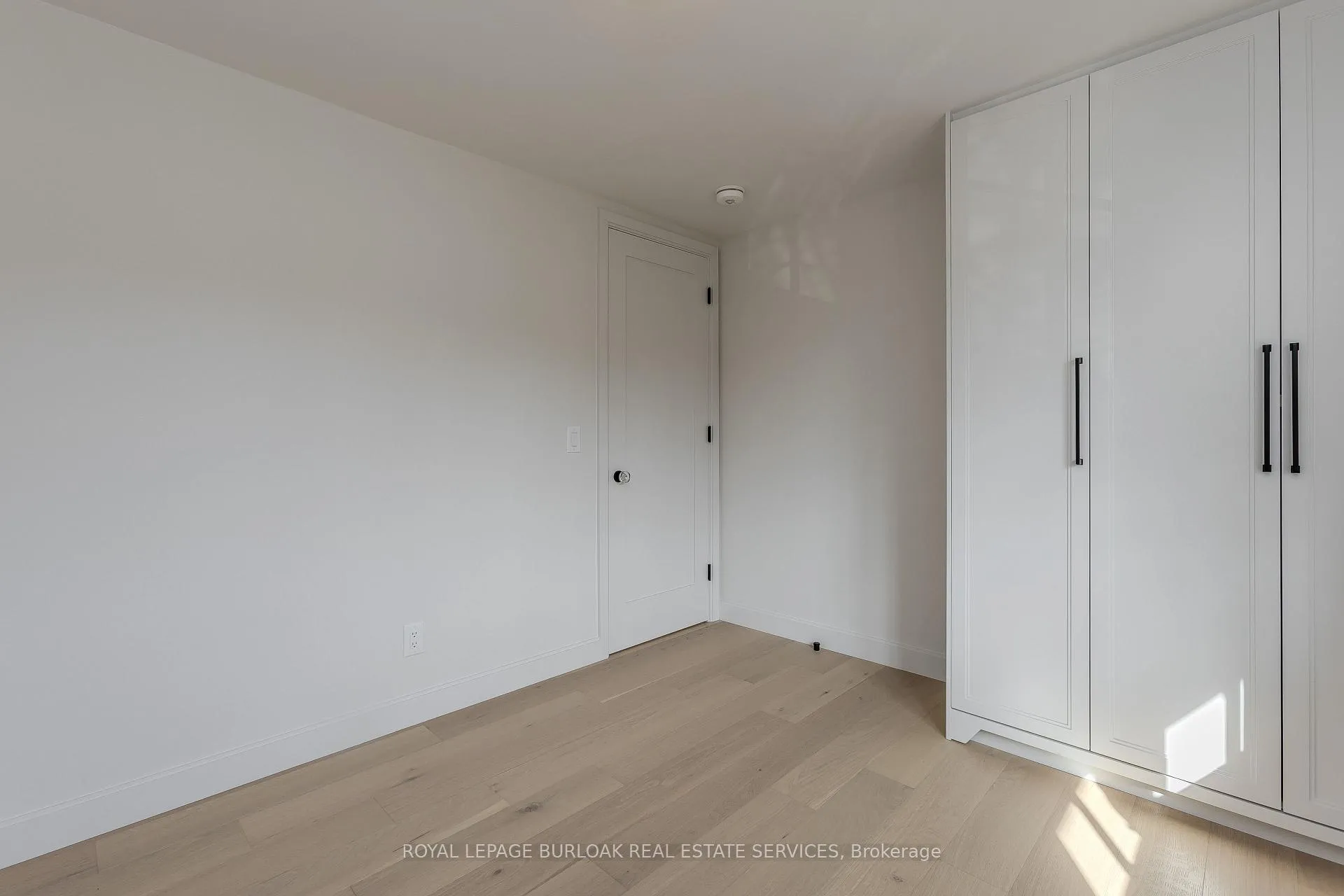 Photo 20 of 3029 Eva Drive, Burlington, Roseland — HOMEH