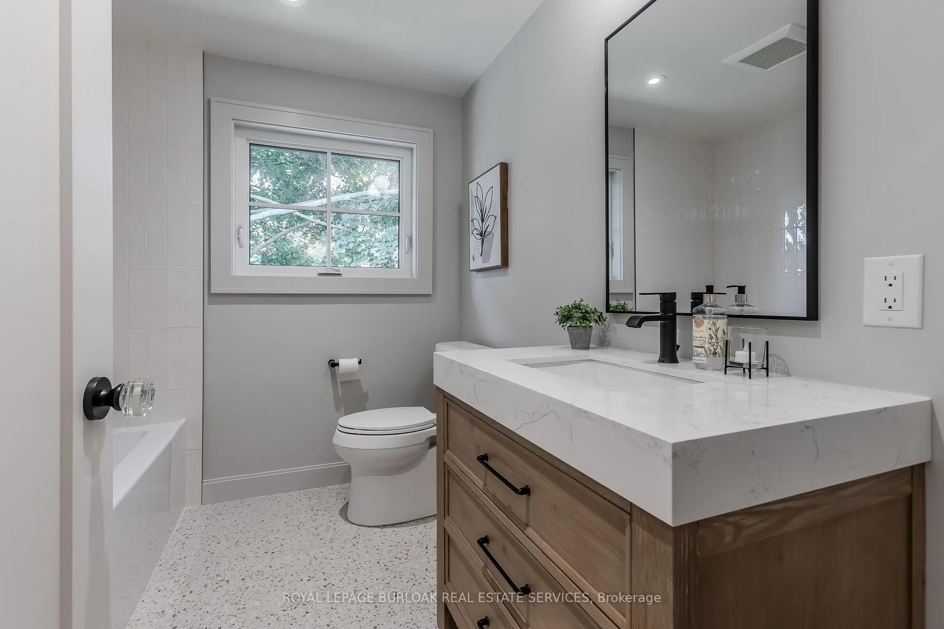 Photo 22 of 3029 Eva Drive, Burlington, Roseland — HOMEH