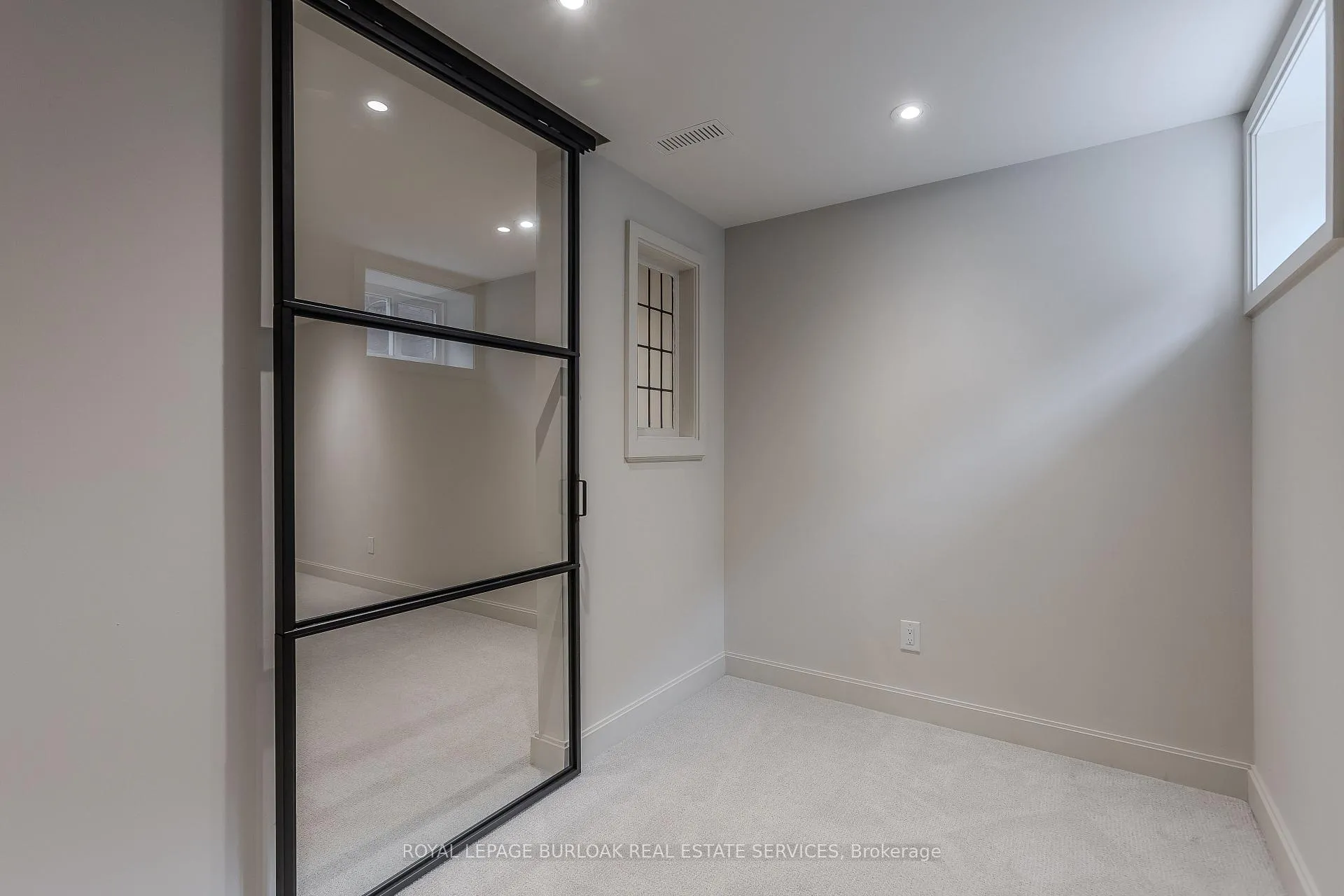 Photo 23 of 3029 Eva Drive, Burlington, Roseland — HOMEH