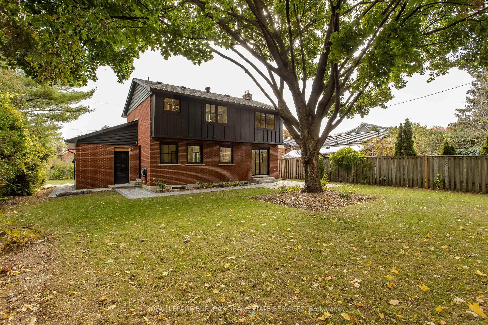 Photo 26 of 3029 Eva Drive, Burlington, Roseland — HOMEH