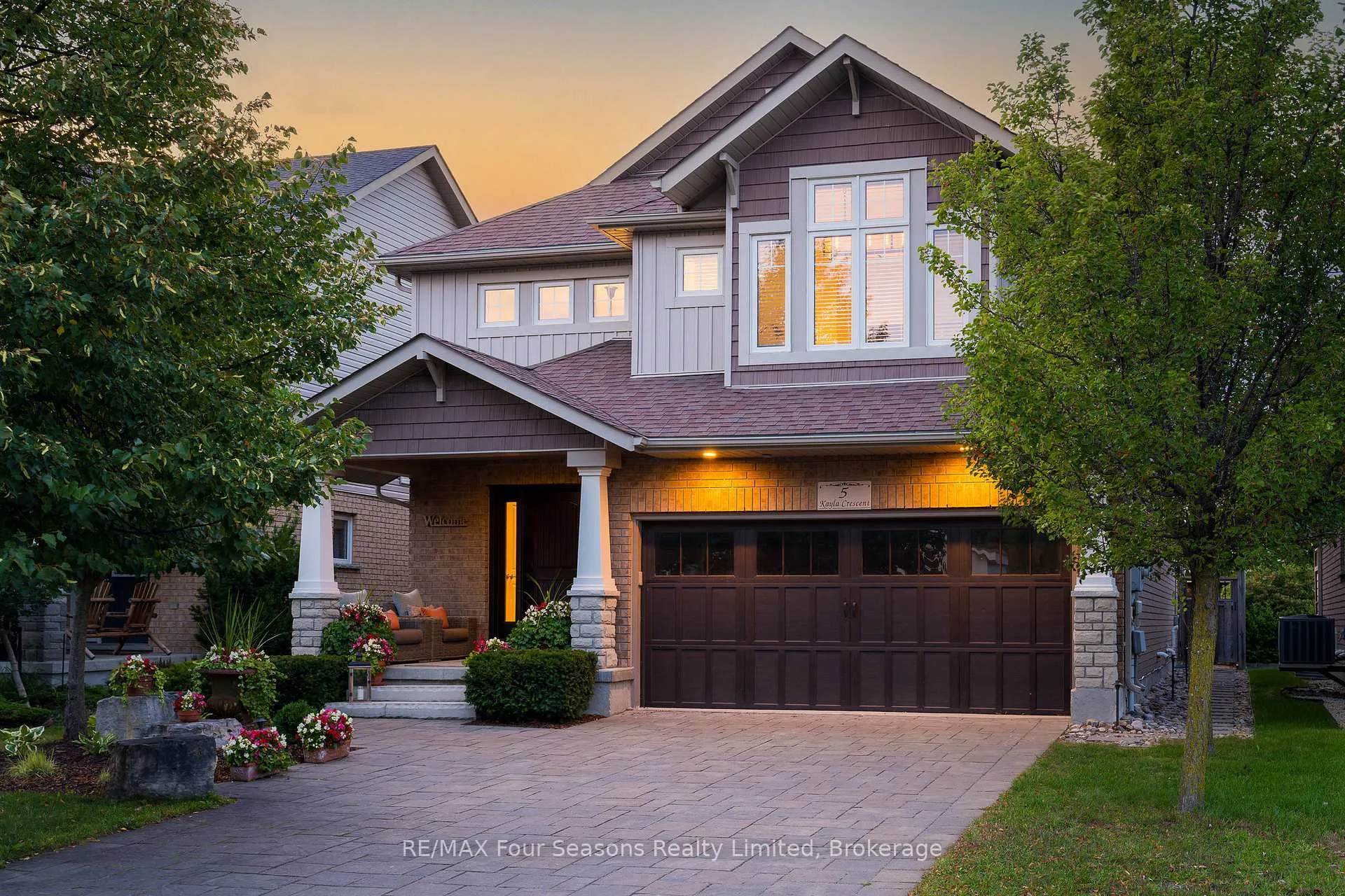 Photo 1 of 5 Kayla Crescent, Collingwood — HOMEH