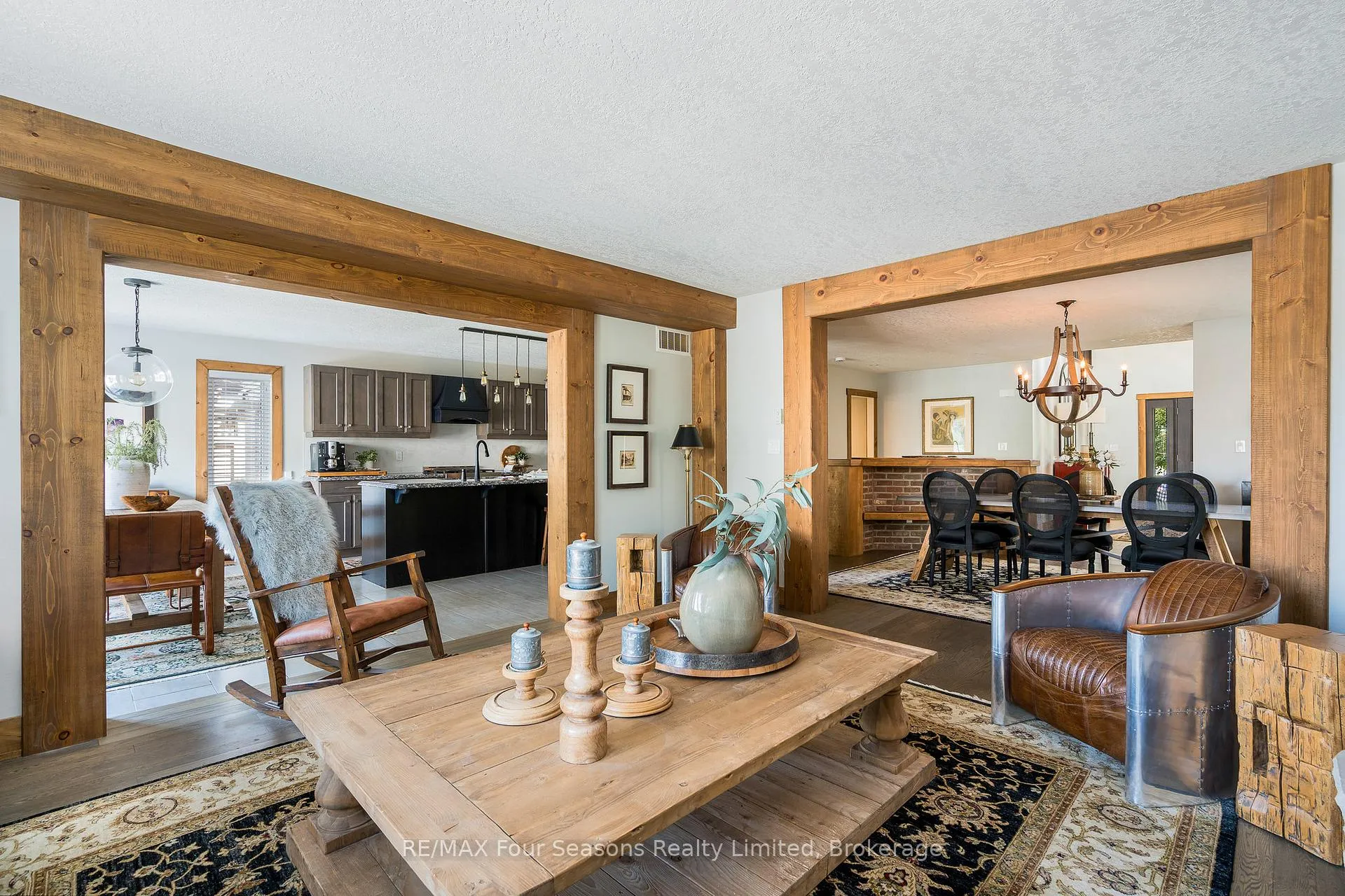 Photo 13 of 5 Kayla Crescent, Collingwood — HOMEH