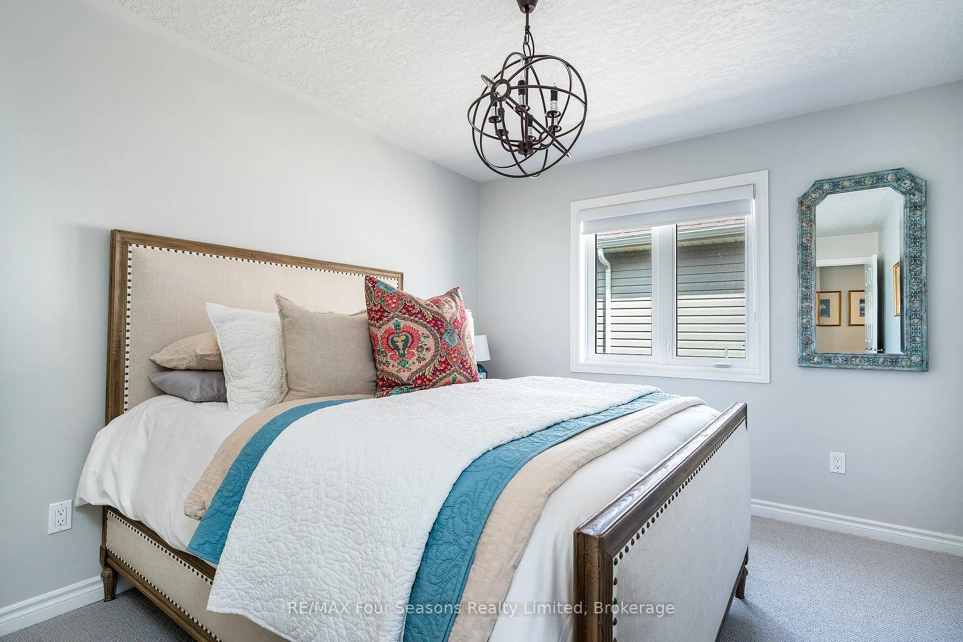 Photo 24 of 5 Kayla Crescent, Collingwood — HOMEH