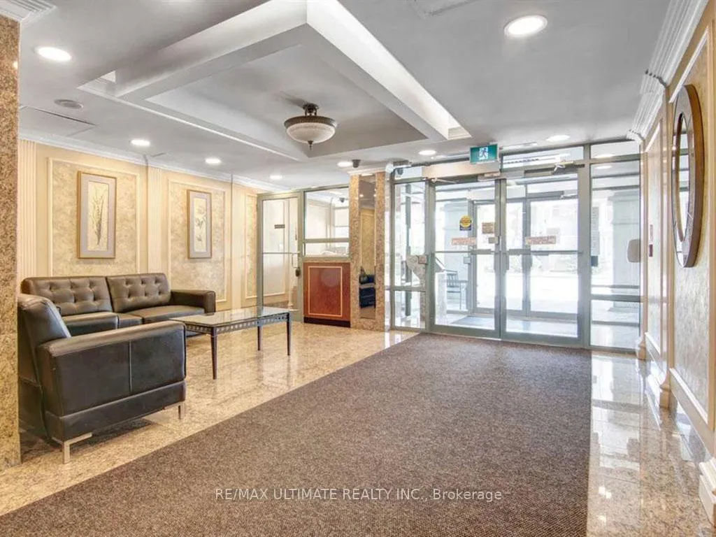 Photo 3 of Unit 1203, 135 Pond Drive, Markham, Commerce Valley — HOMEH