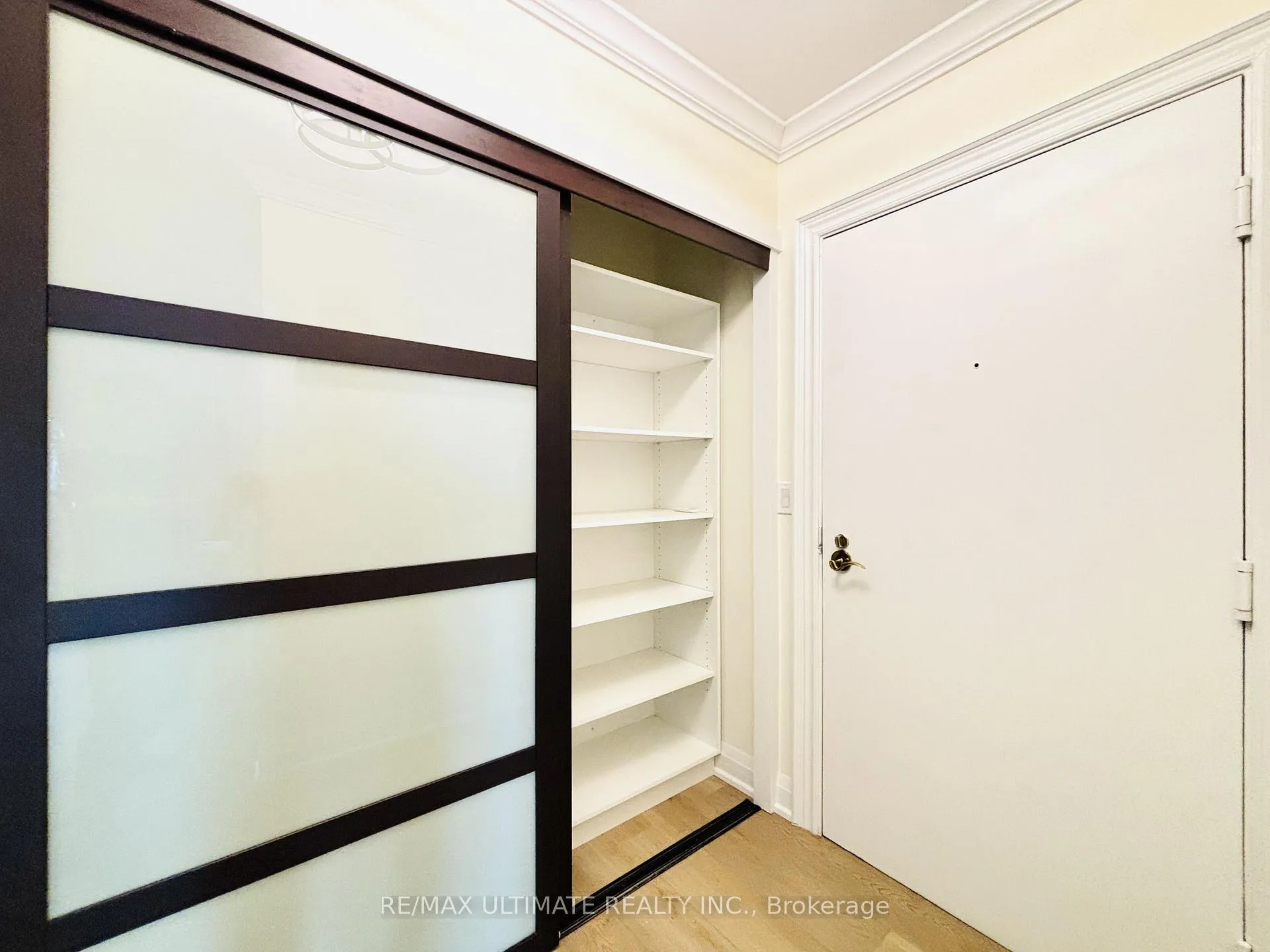 Photo 7 of Unit 1203, 135 Pond Drive, Markham, Commerce Valley — HOMEH