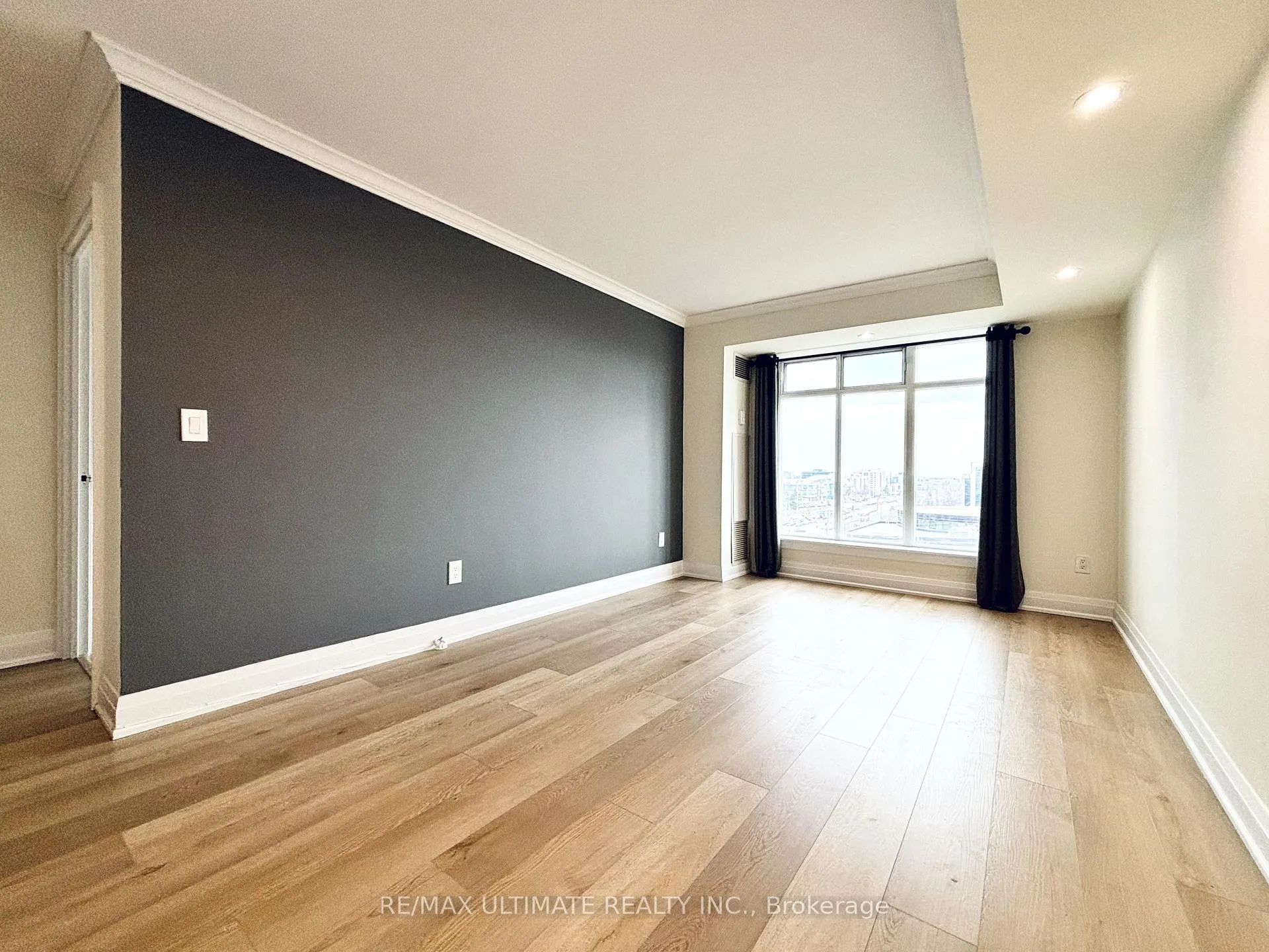 Photo 21 of Unit 1203, 135 Pond Drive, Markham, Commerce Valley — HOMEH