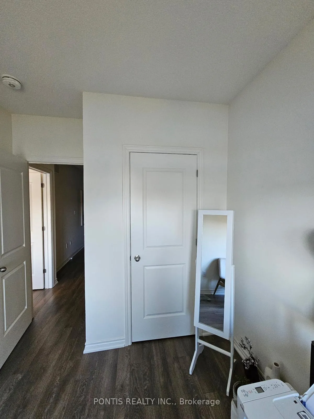 Photo 3 of 1227 Rexton Drive, Oshawa, Kedron — HOMEH