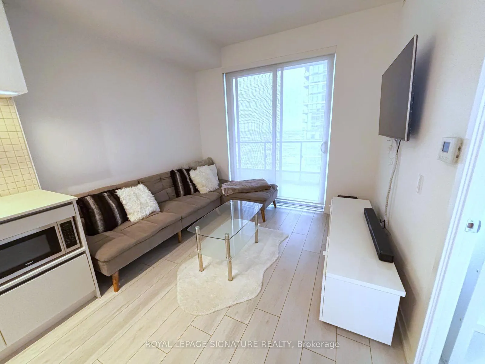 Photo 5 of Unit 3805, 950 Portage Parkway, Vaughan, Vaughan Corporate Centre — HOMEH