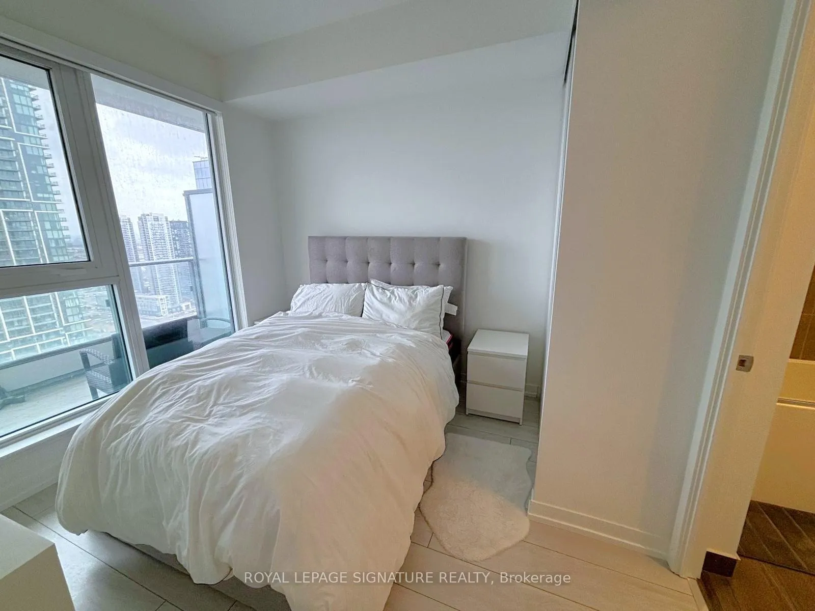 Photo 7 of Unit 3805, 950 Portage Parkway, Vaughan, Vaughan Corporate Centre — HOMEH