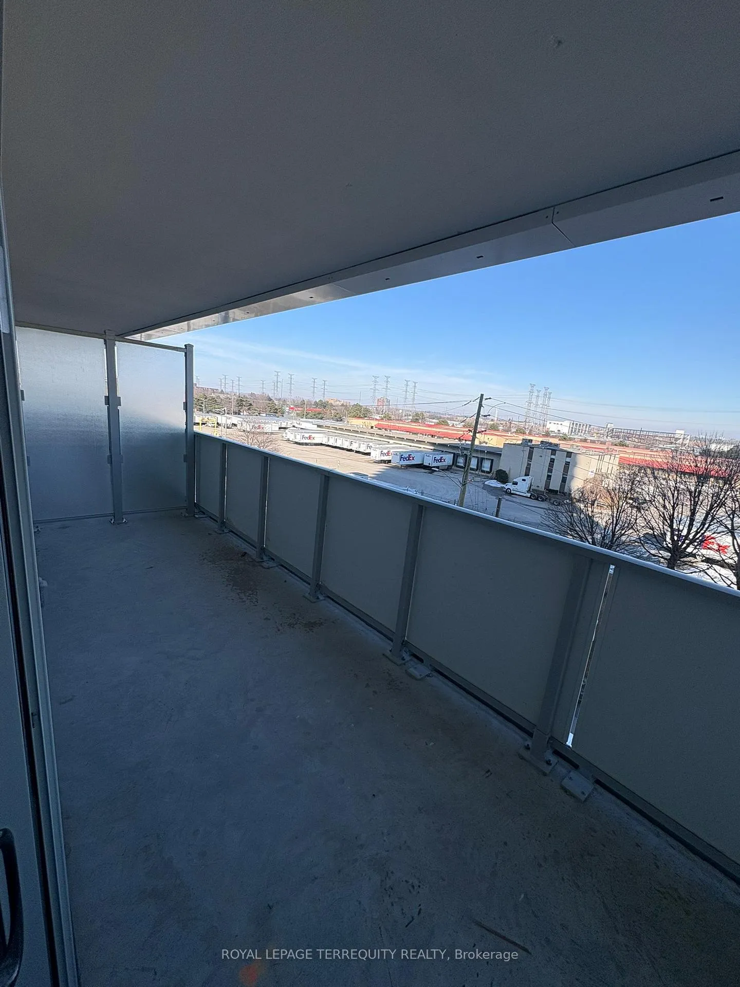 Photo 14 of Unit 404, 1010 Sandy Beach Road, Pickering, Bay Ridges — HOMEH