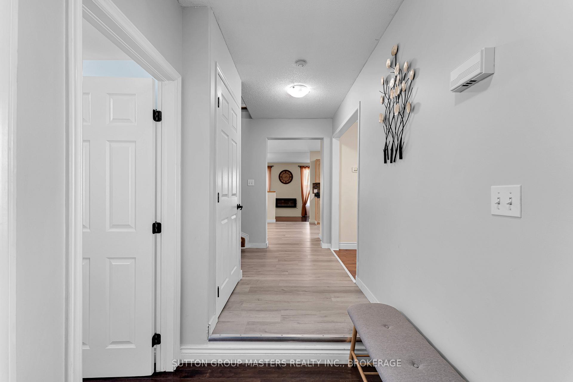 Photo 6 of 1396 Thornwood Crescent, Kingston, City Northwest — HOMEH