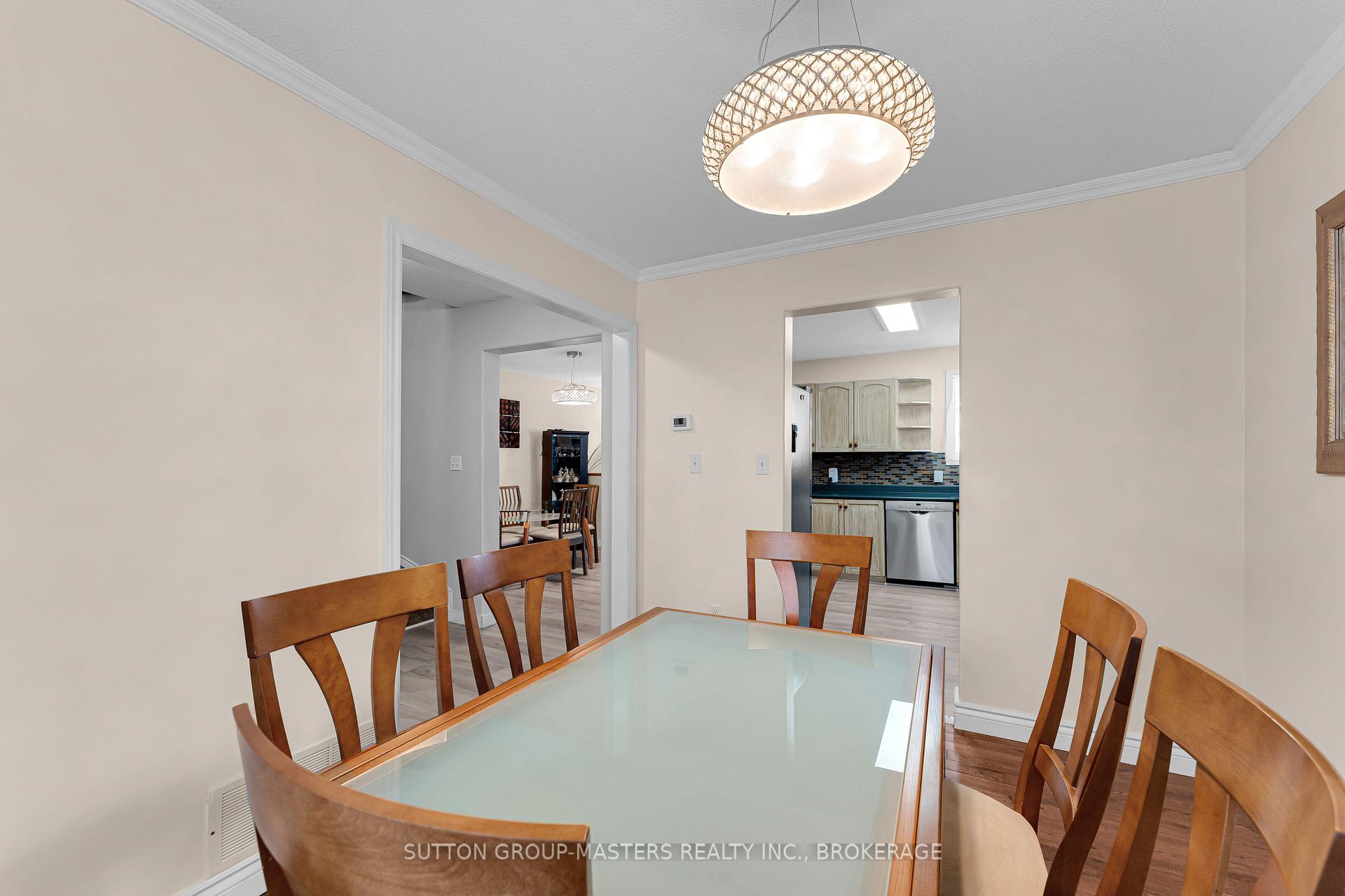 Photo 11 of 1396 Thornwood Crescent, Kingston, City Northwest — HOMEH
