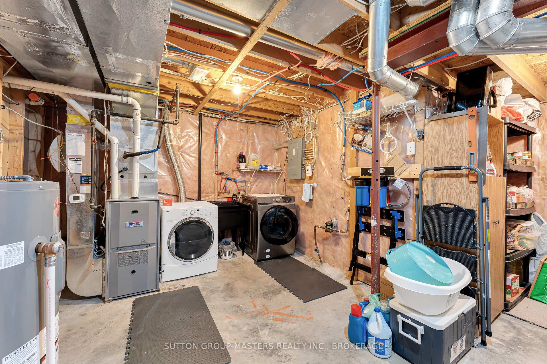 Photo 34 of 1396 Thornwood Crescent, Kingston, City Northwest — HOMEH