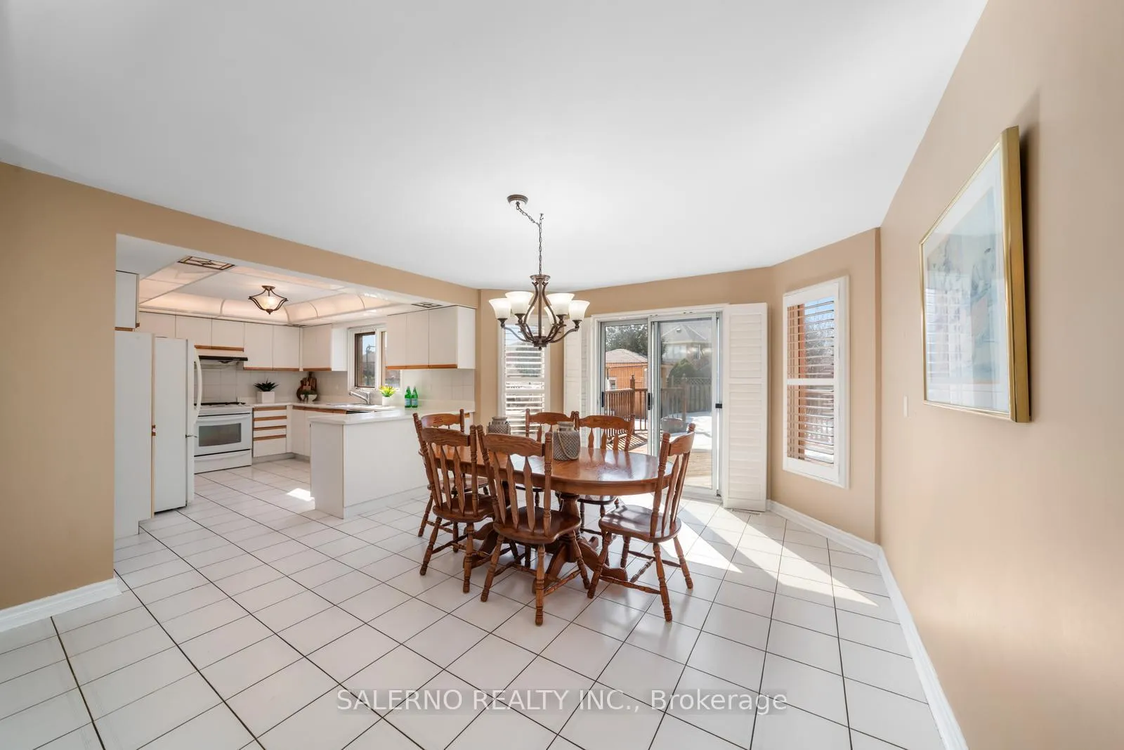 Photo 13 of 42 Columbus Avenue, Vaughan, East Woodbridge — HOMEH