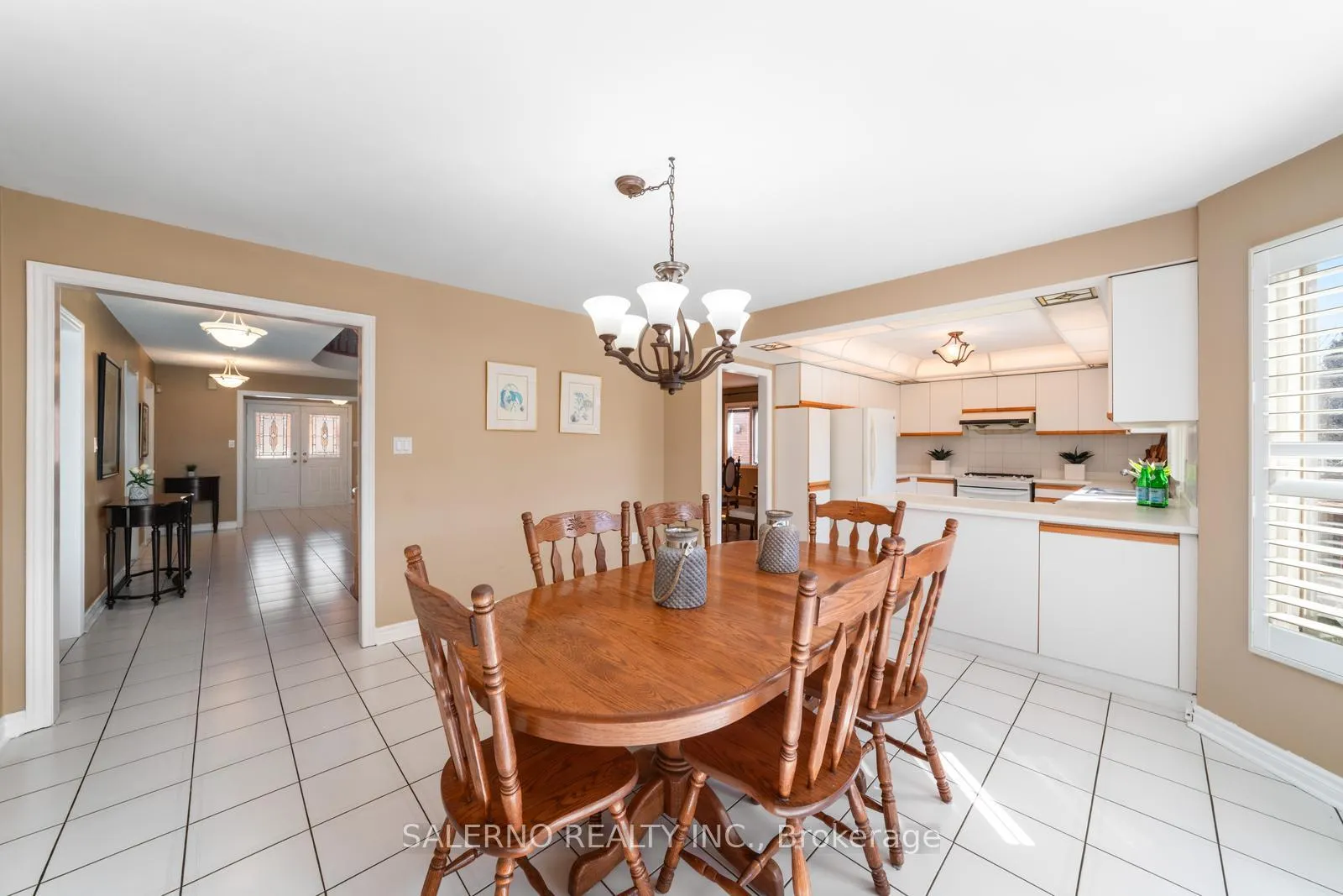 Photo 14 of 42 Columbus Avenue, Vaughan, East Woodbridge — HOMEH
