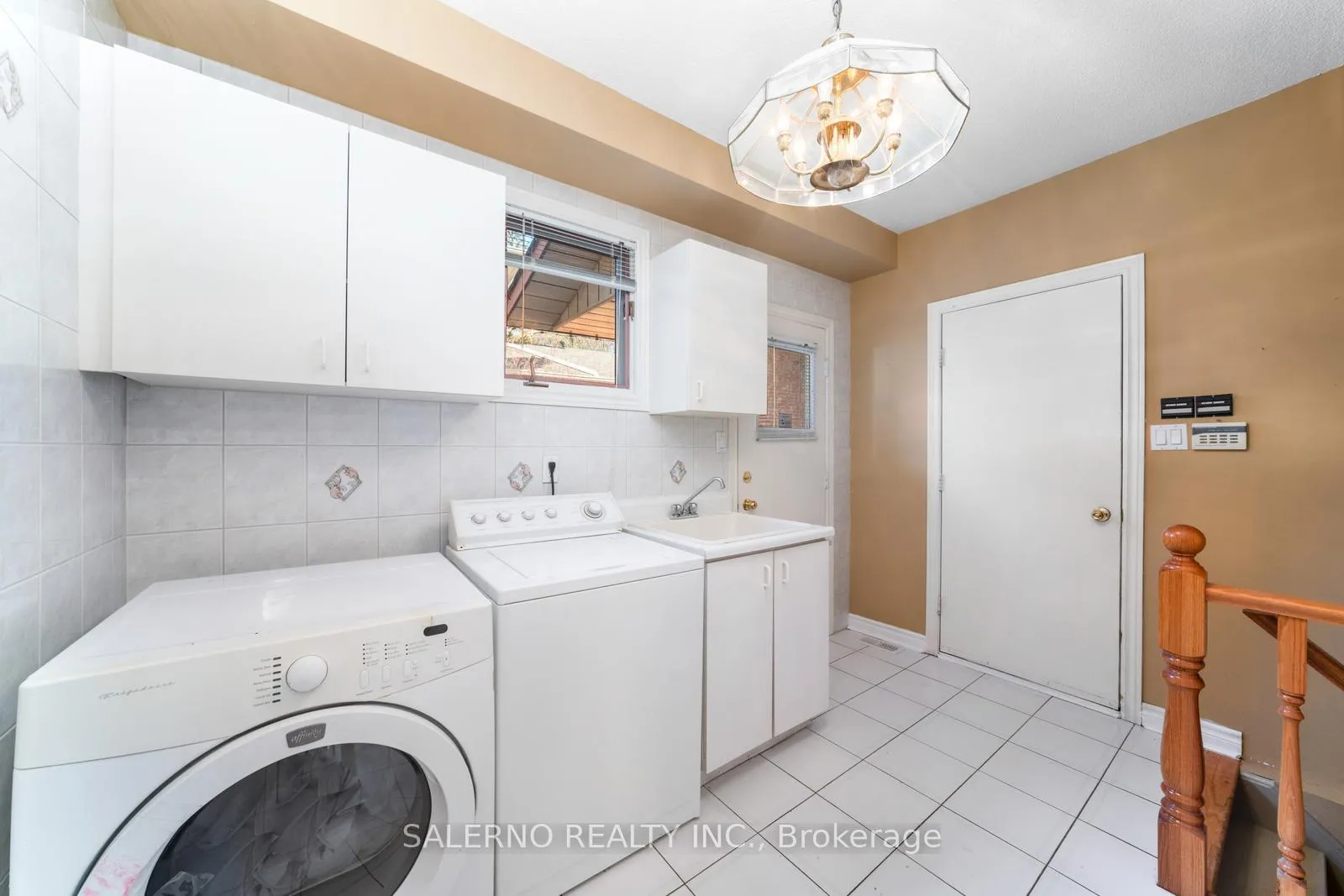 Photo 23 of 42 Columbus Avenue, Vaughan, East Woodbridge — HOMEH