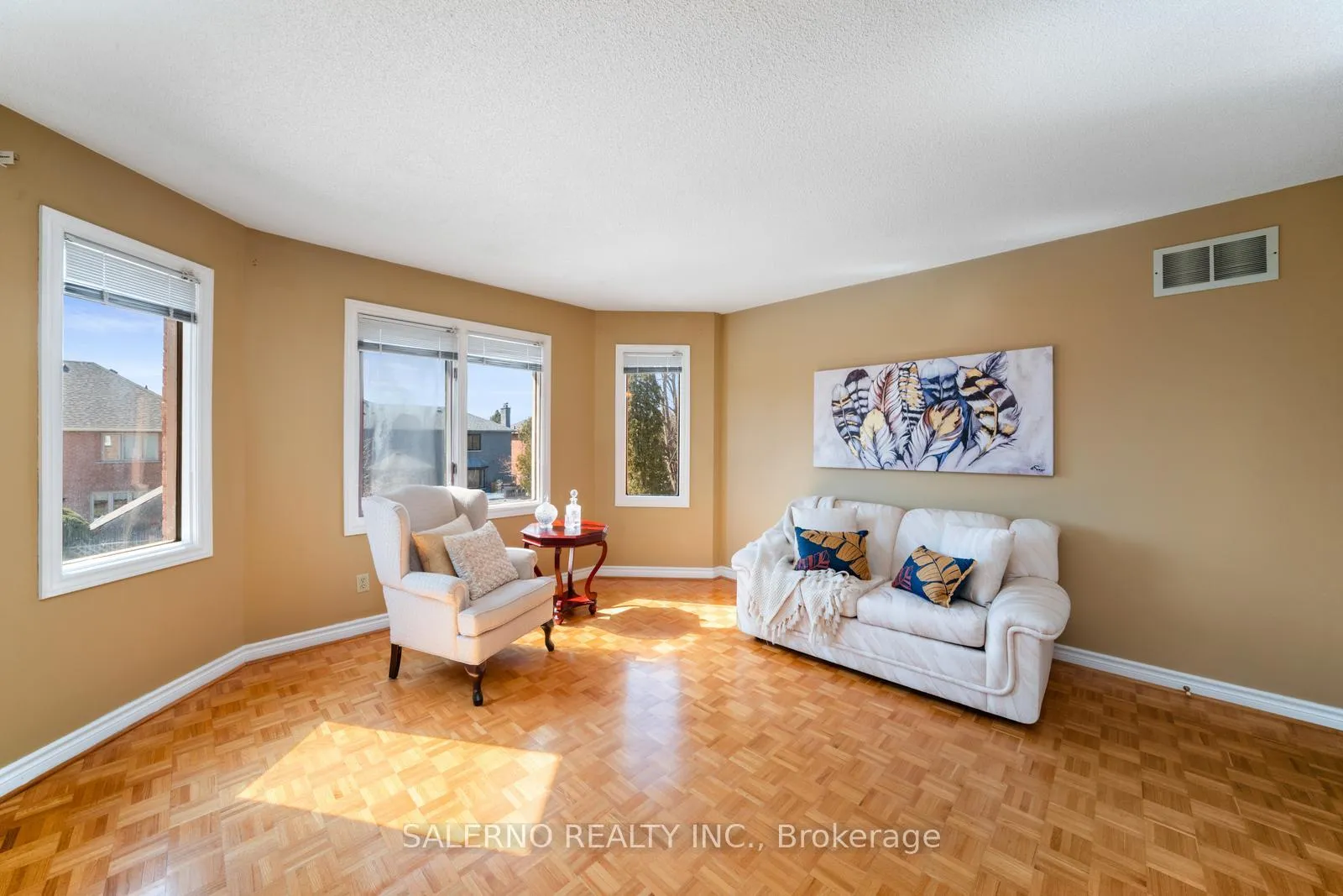 Photo 28 of 42 Columbus Avenue, Vaughan, East Woodbridge — HOMEH