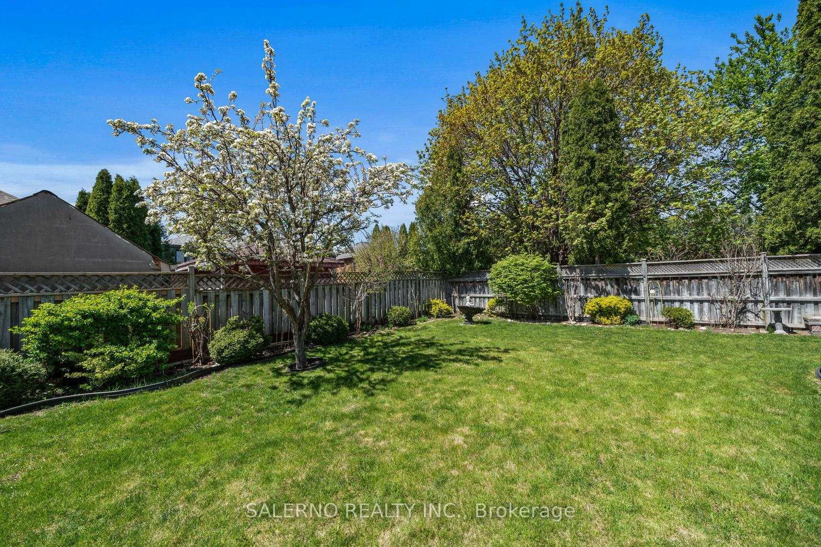 Photo 42 of 42 Columbus Avenue, Vaughan, East Woodbridge — HOMEH
