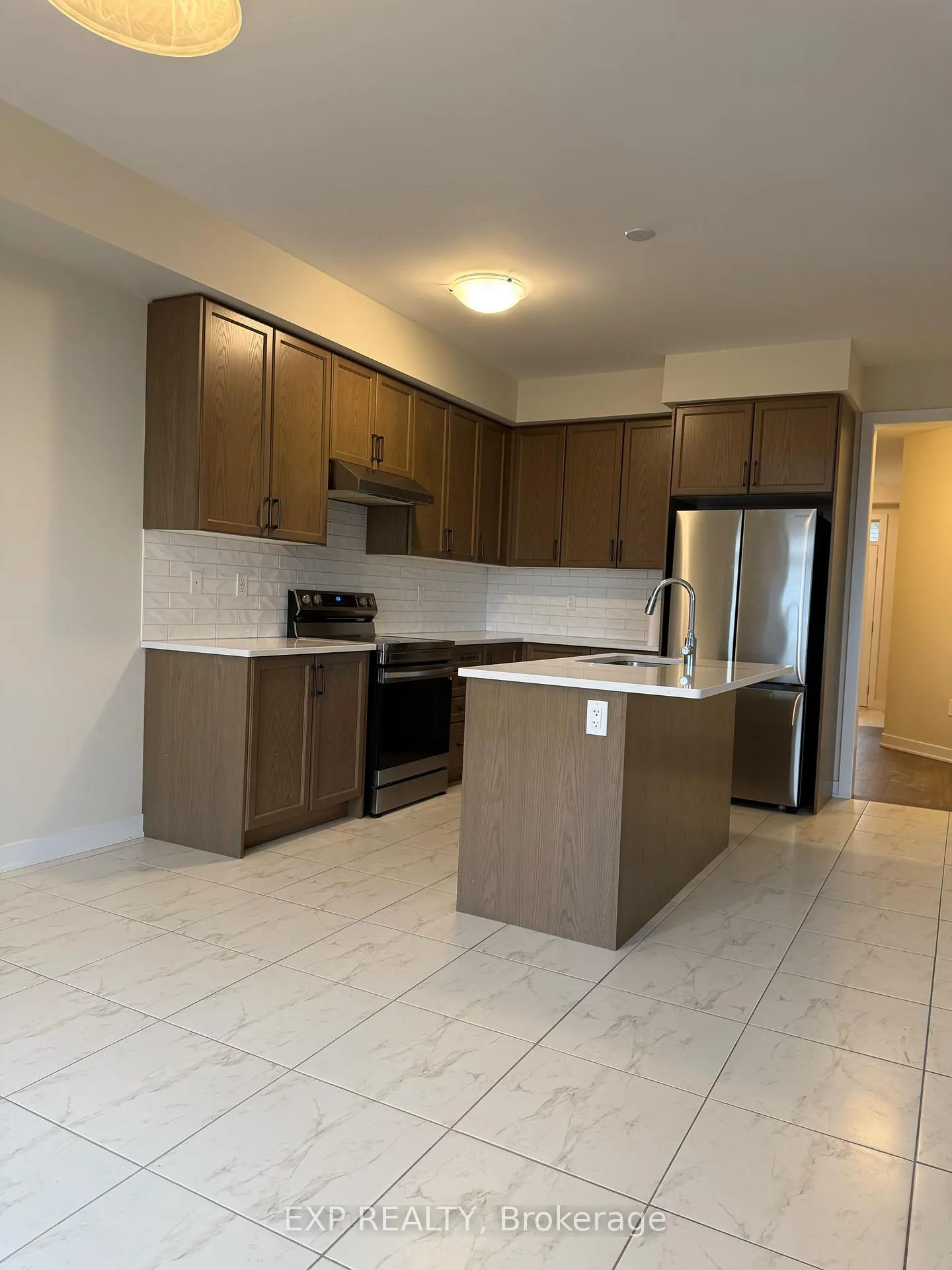 Photo 6 of 21 Starboard Crescent, Welland, Dain City — HOMEH