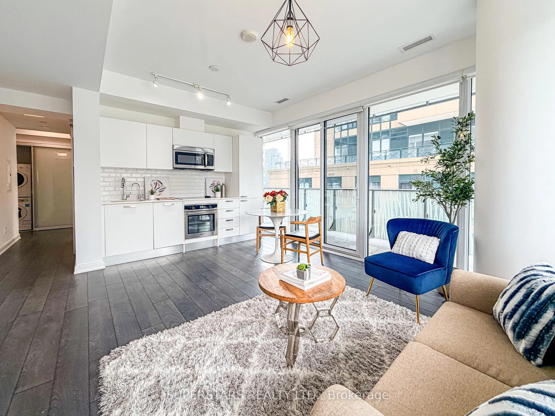 Photo 4 of Unit 1507, 42 Charles Street E, Toronto, Church-Yonge Corridor — HOMEH