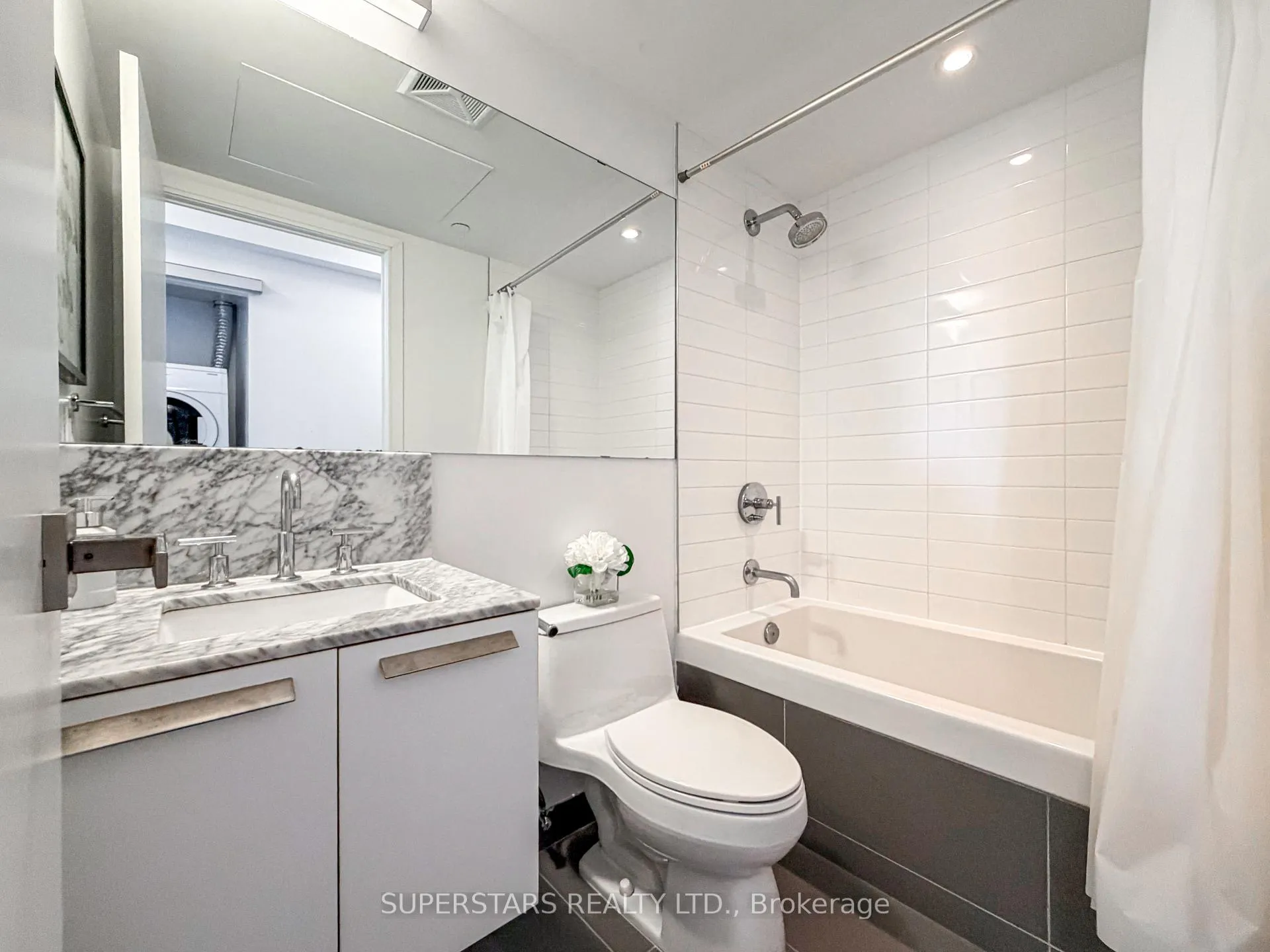 Photo 12 of Unit 1507, 42 Charles Street E, Toronto, Church-Yonge Corridor — HOMEH