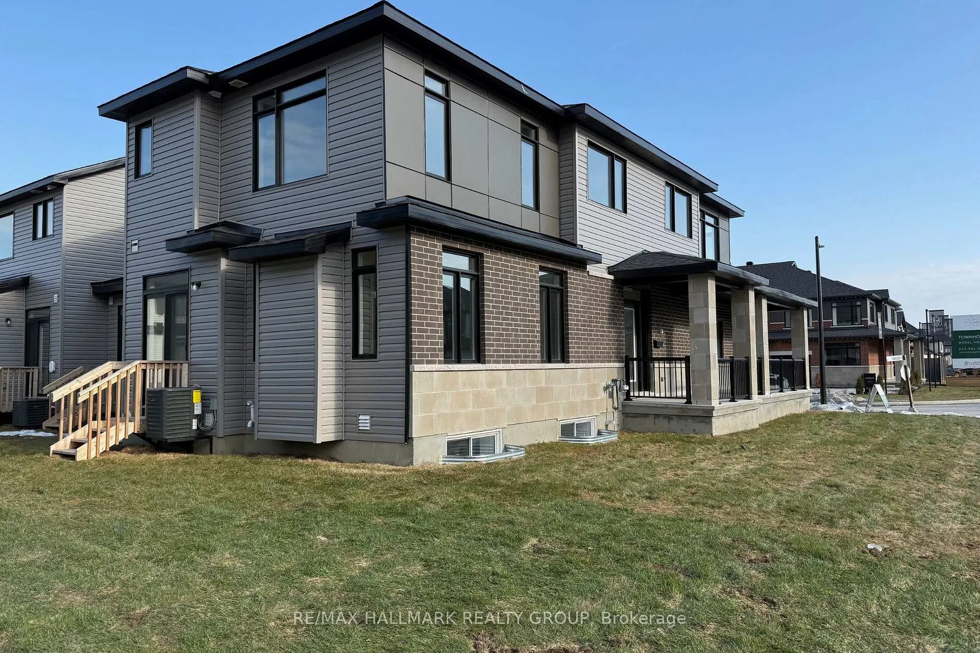 Photo 2 of 221 Gretsch Road, Ottawa, Leitrim — HOMEH