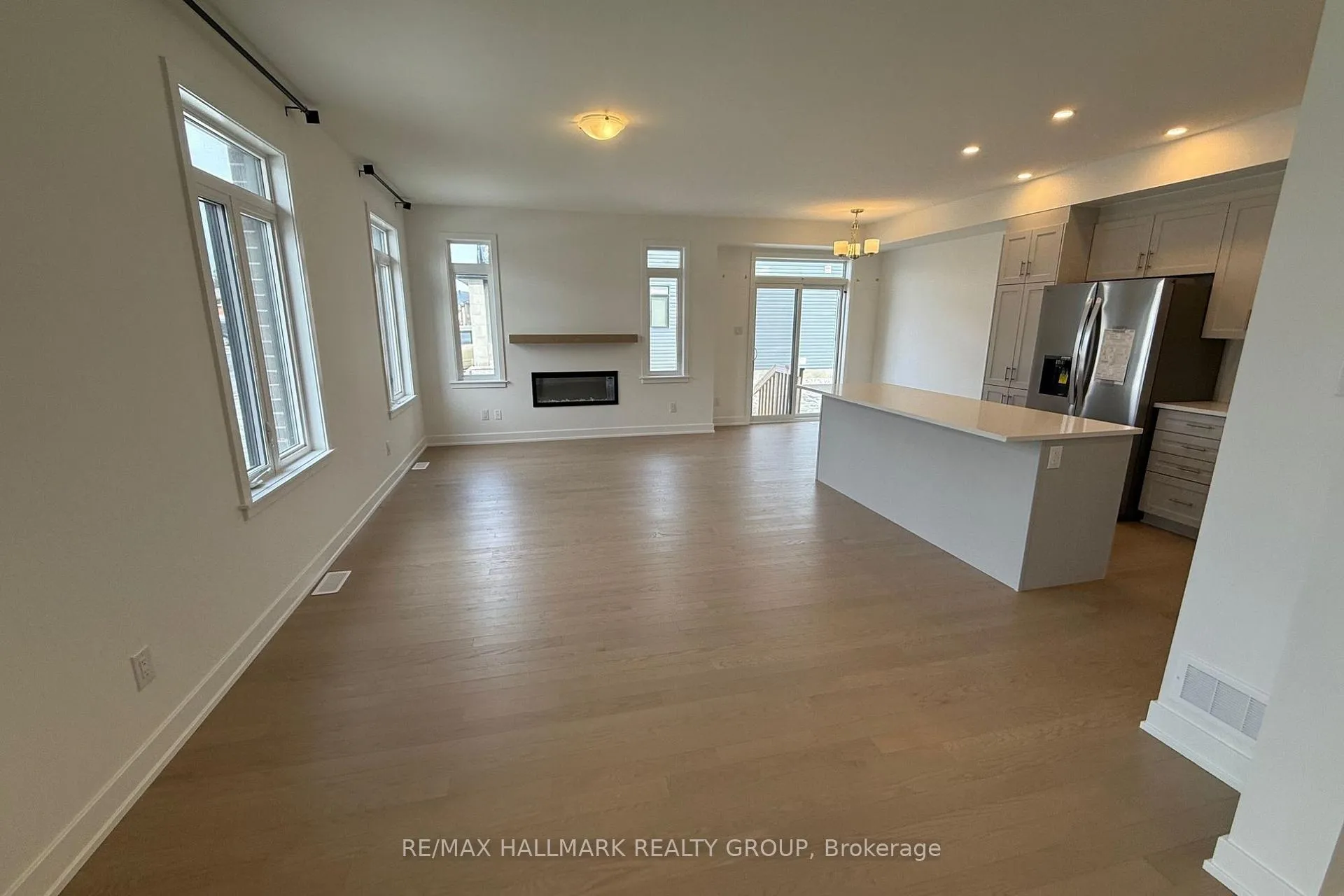 Photo 4 of 221 Gretsch Road, Ottawa, Leitrim — HOMEH