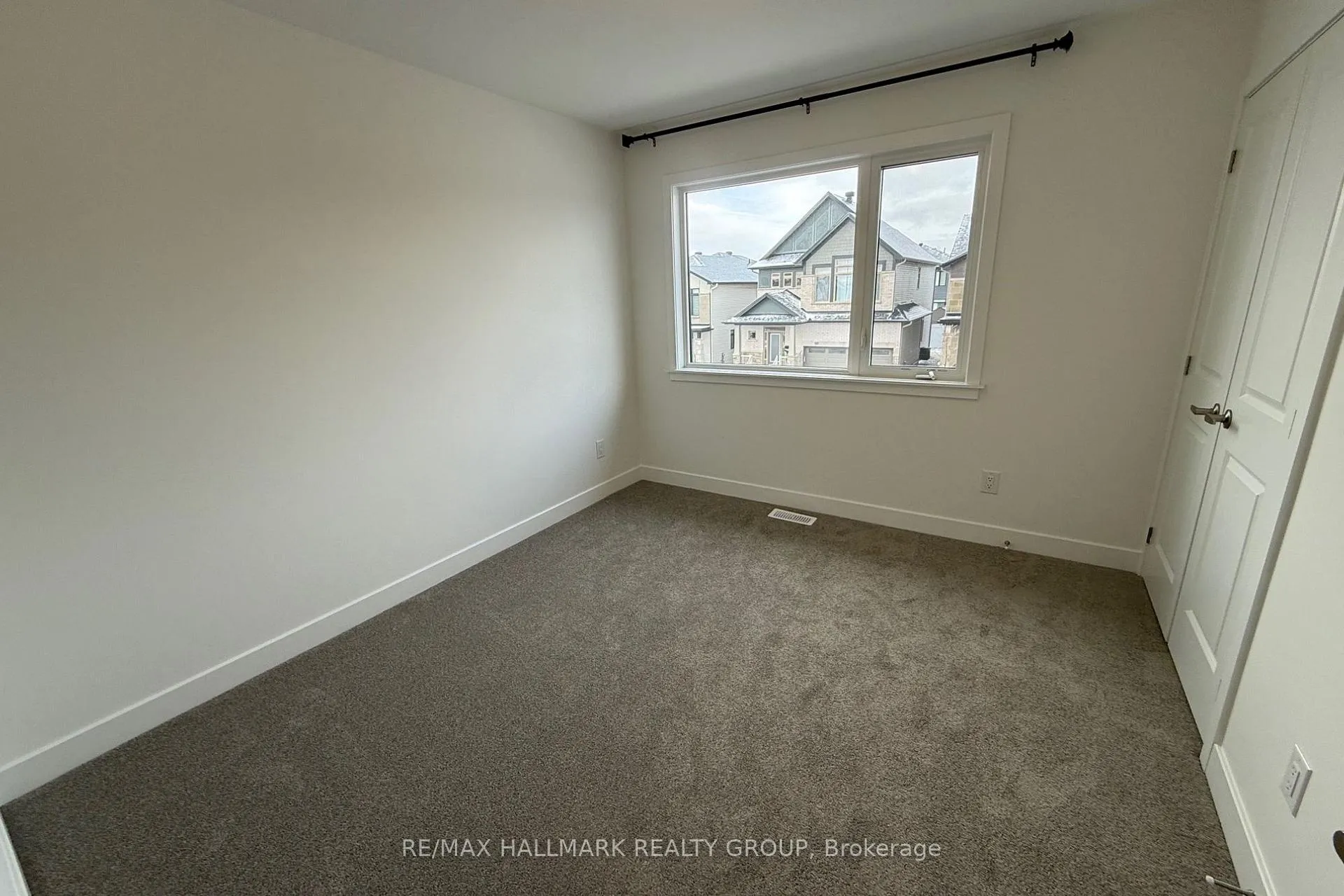 Photo 18 of 221 Gretsch Road, Ottawa, Leitrim — HOMEH