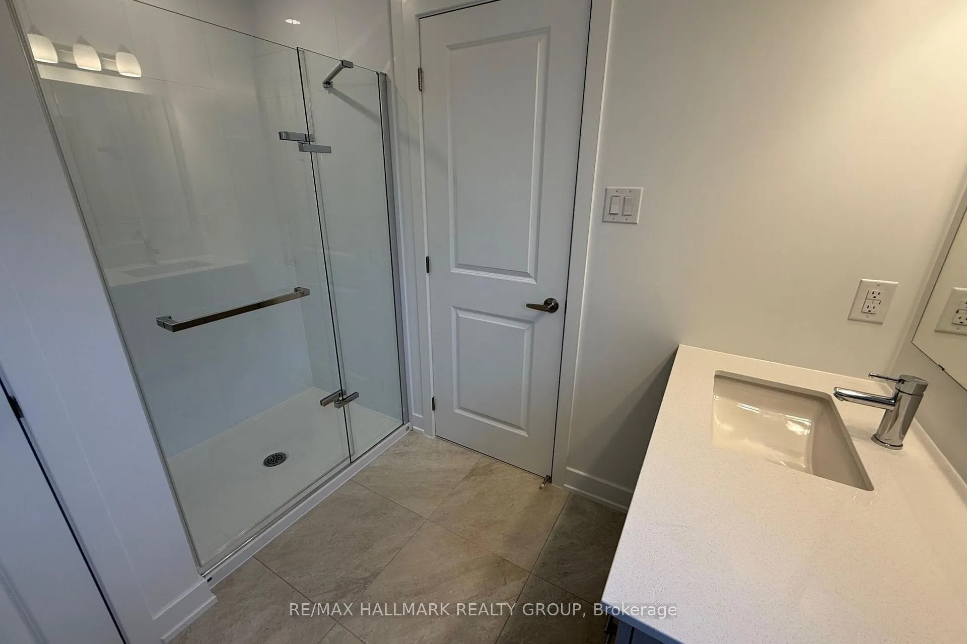 Photo 23 of 221 Gretsch Road, Ottawa, Leitrim — HOMEH