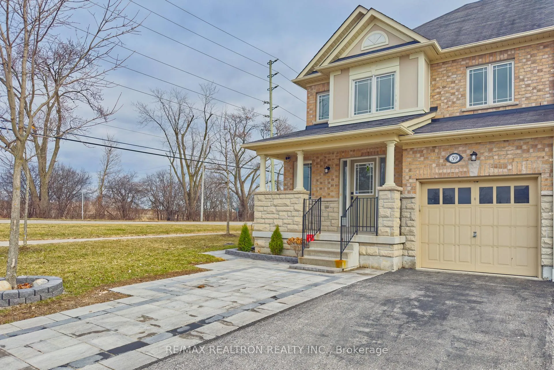 Photo 3 of 59 Whitlock Crescent, Ajax, Northeast Ajax — HOMEH