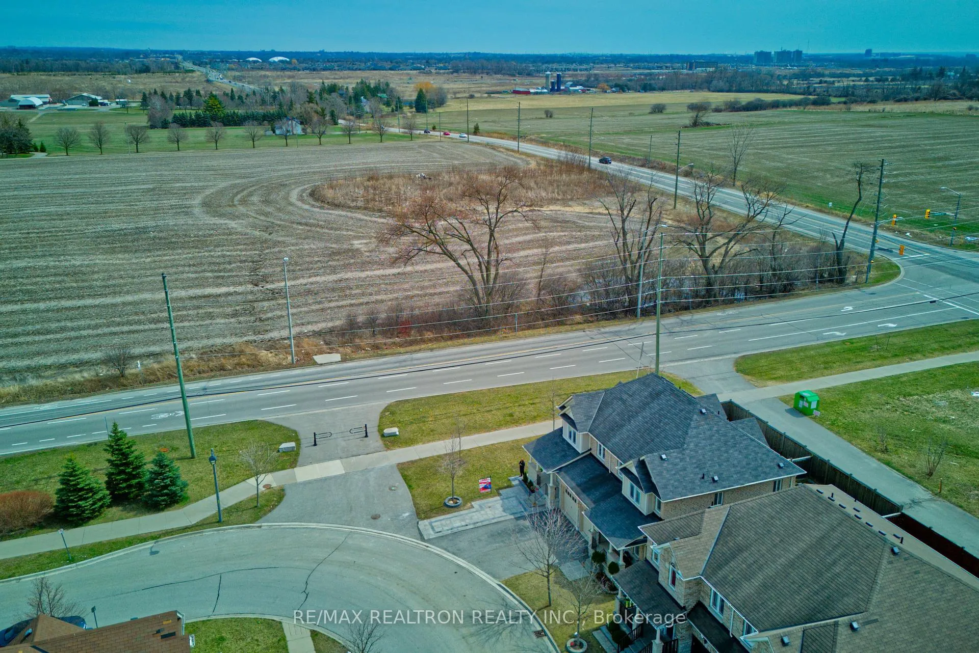 Photo 6 of 59 Whitlock Crescent, Ajax, Northeast Ajax — HOMEH