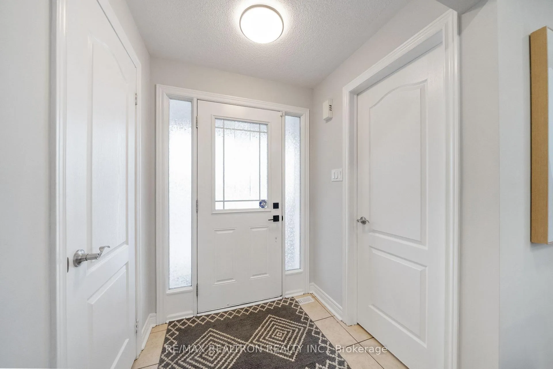 Photo 8 of 59 Whitlock Crescent, Ajax, Northeast Ajax — HOMEH