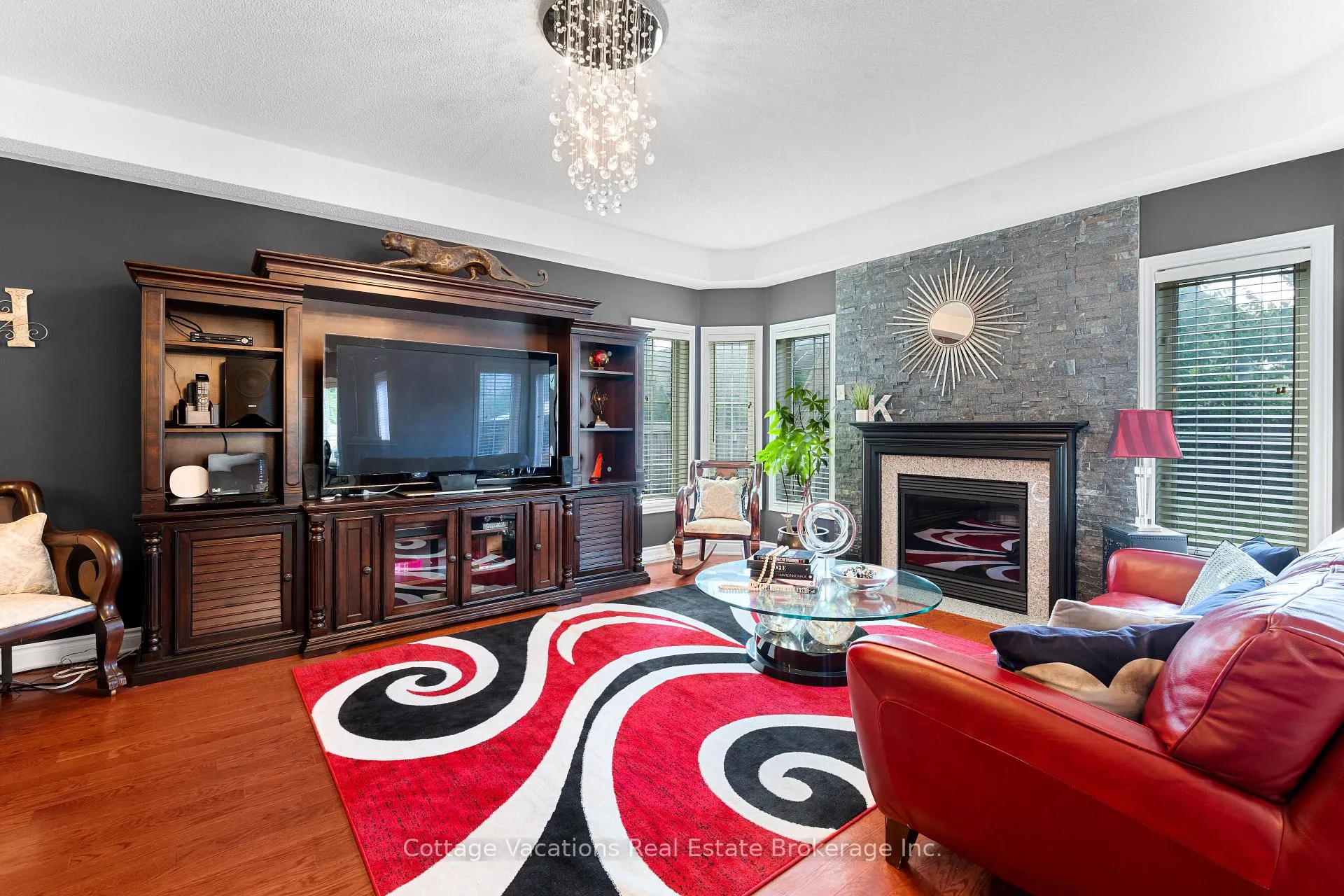 Photo 9 of 26 Louvain Drive, Brampton, Vales of Castlemore North — HOMEH