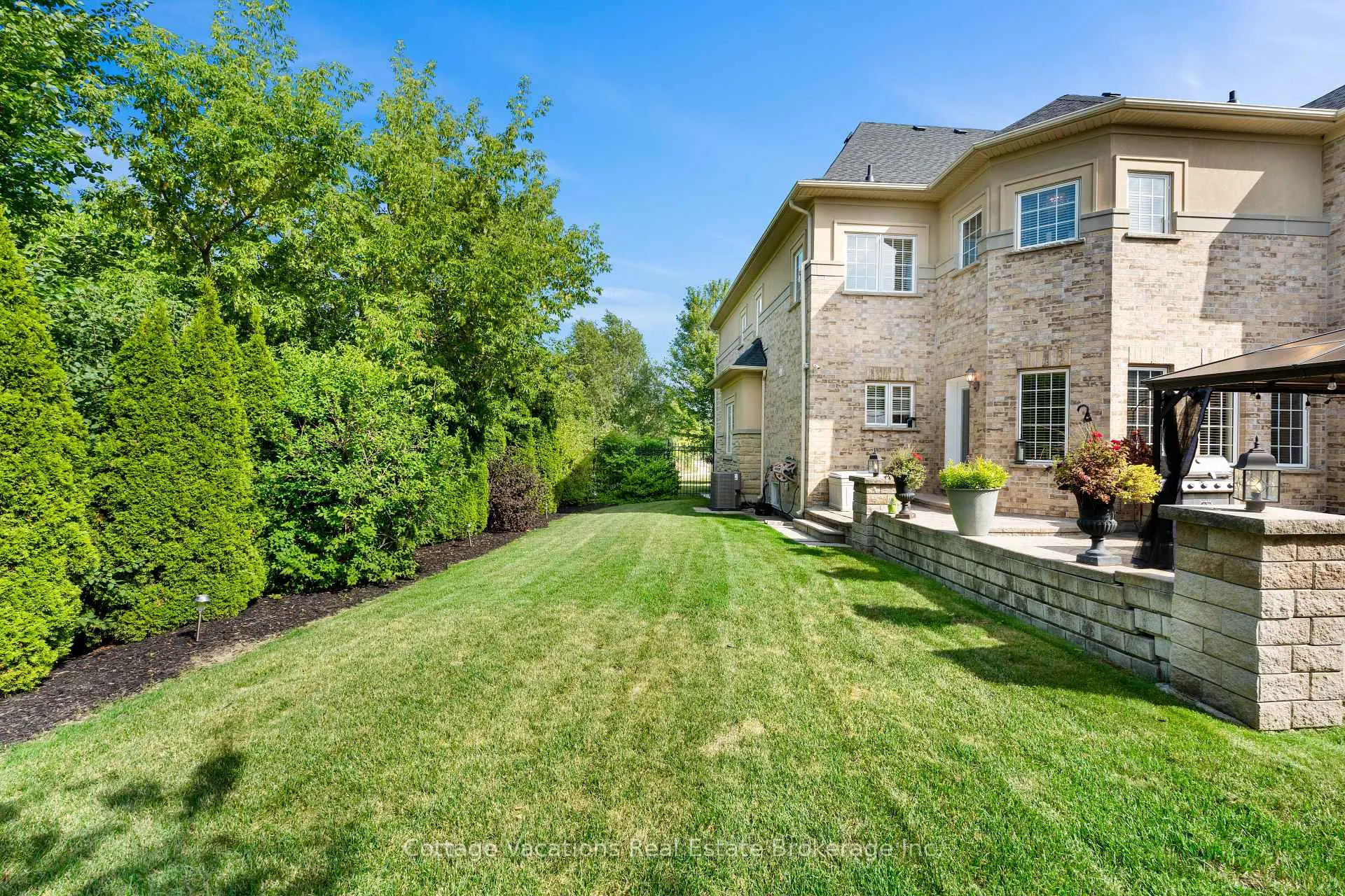 Photo 34 of 26 Louvain Drive, Brampton, Vales of Castlemore North — HOMEH