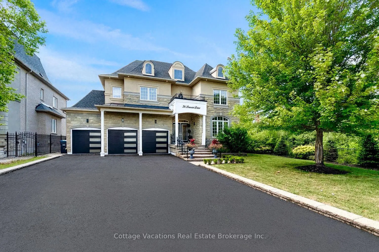 Photo 40 of 26 Louvain Drive, Brampton, Vales of Castlemore North — HOMEH