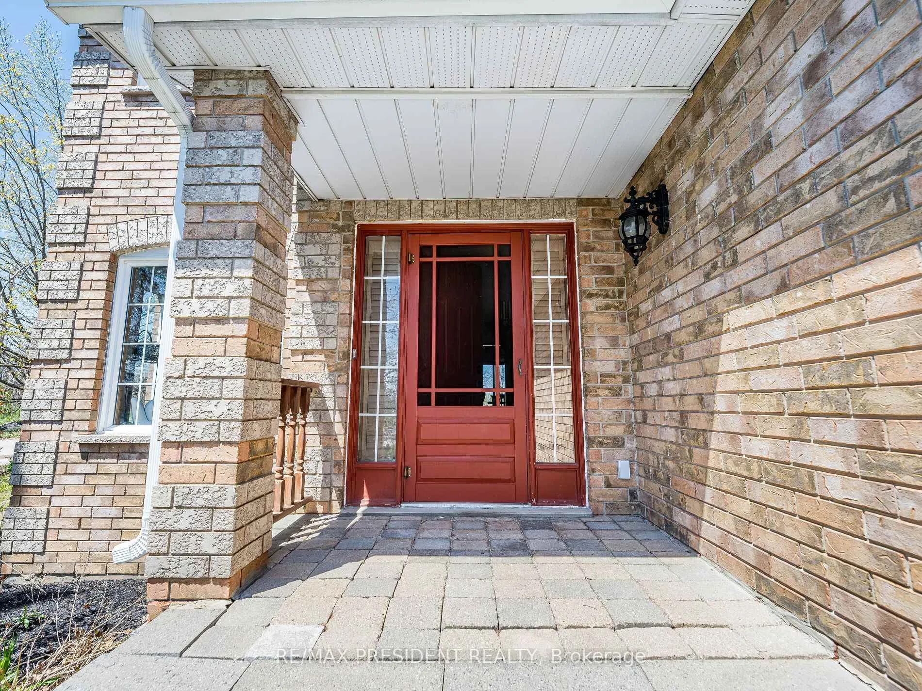 Photo 2 of 45 Grasett Crescent, Barrie, West Bayfield — HOMEH