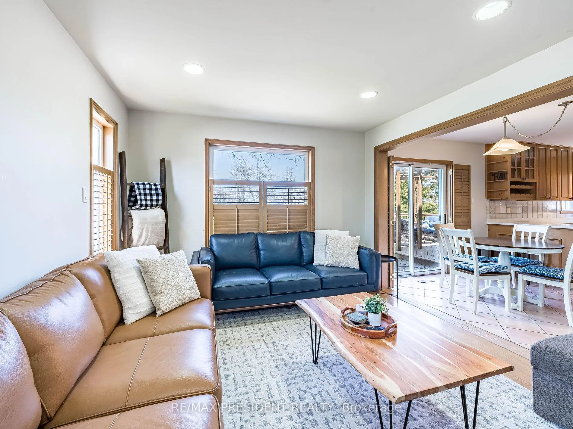 Photo 10 of 45 Grasett Crescent, Barrie, West Bayfield — HOMEH