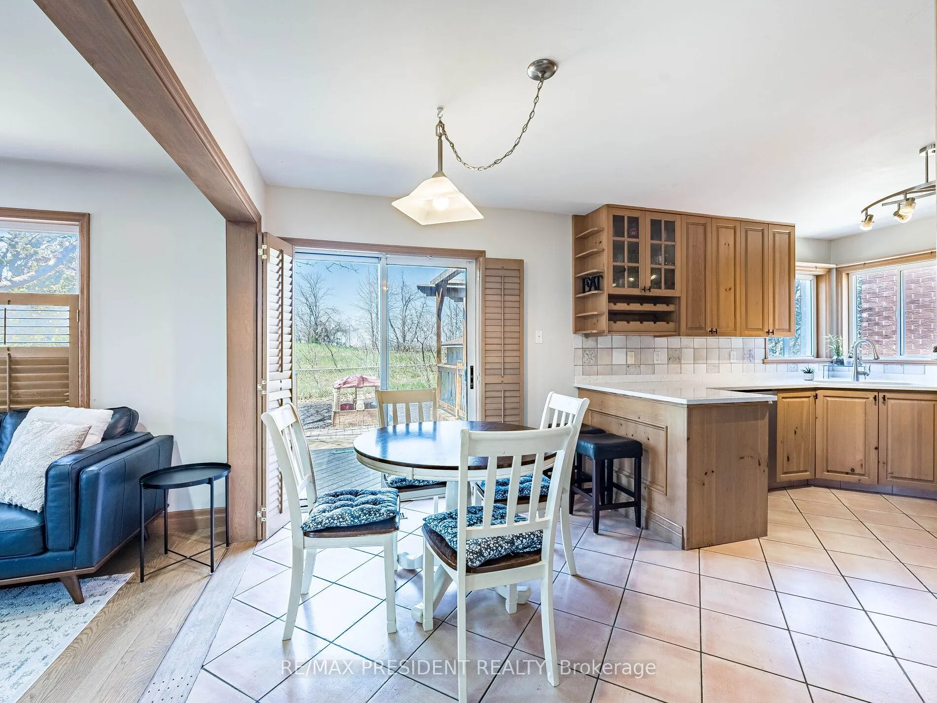 Photo 14 of 45 Grasett Crescent, Barrie, West Bayfield — HOMEH