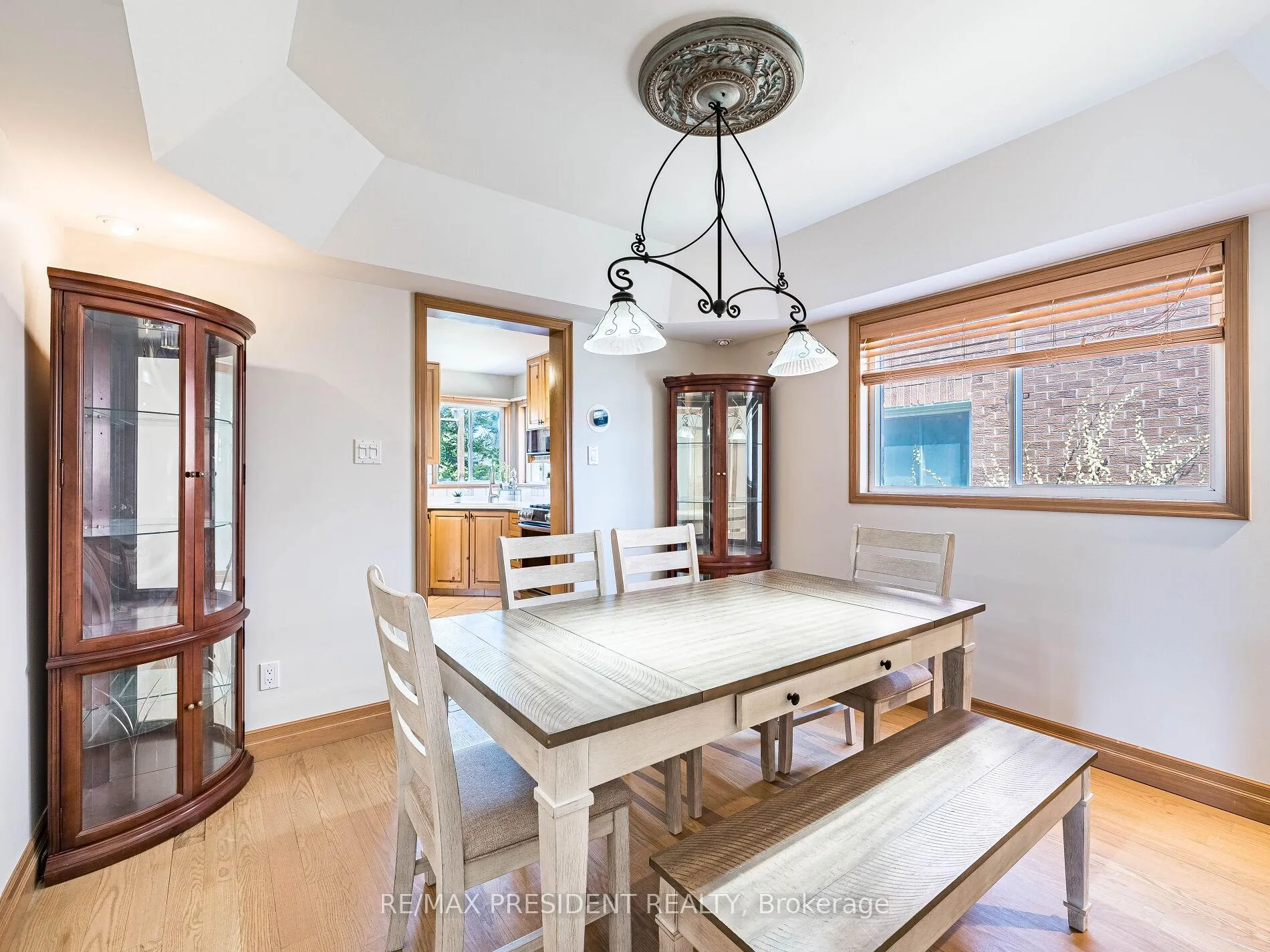 Photo 20 of 45 Grasett Crescent, Barrie, West Bayfield — HOMEH