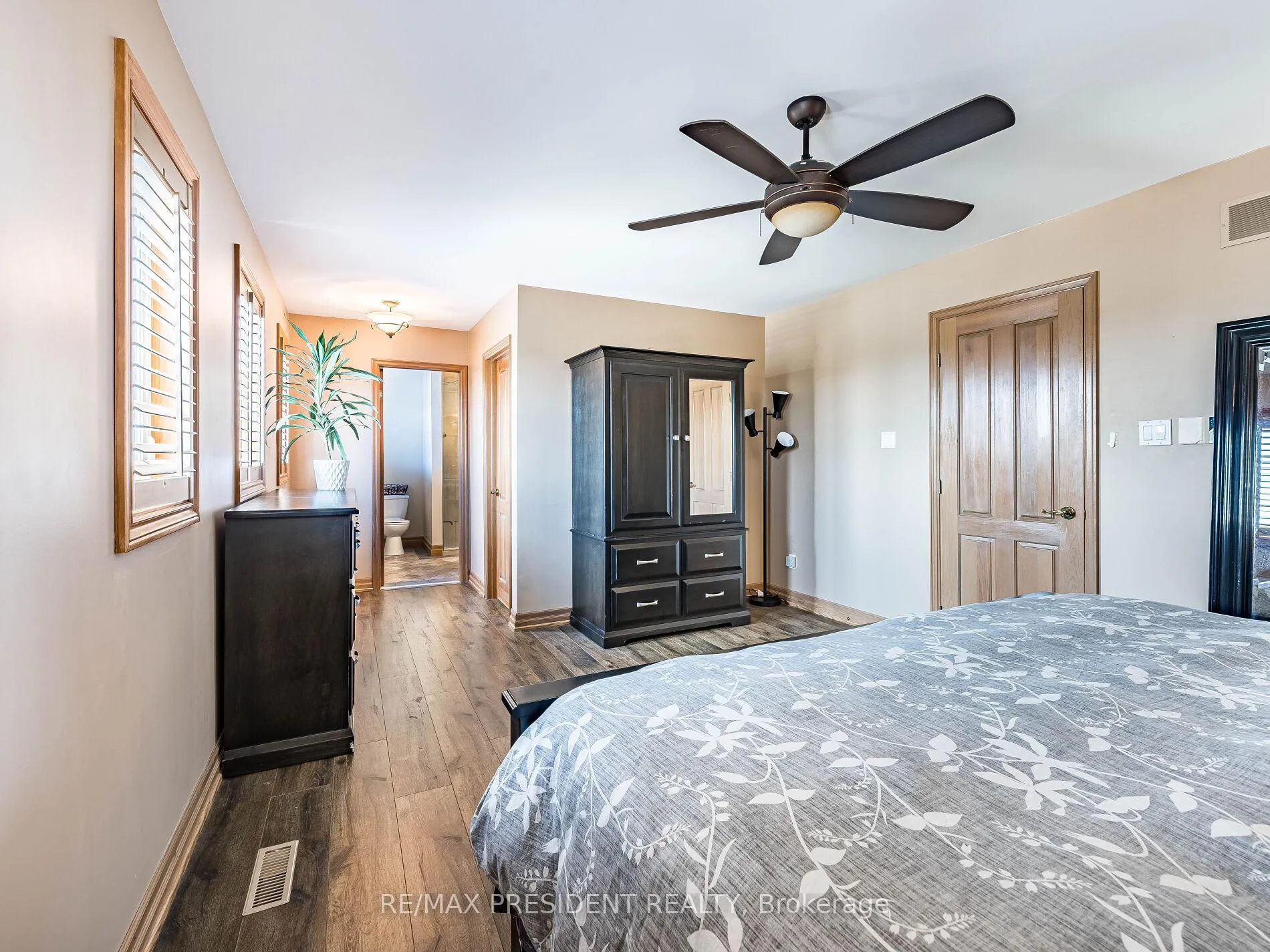 Photo 27 of 45 Grasett Crescent, Barrie, West Bayfield — HOMEH