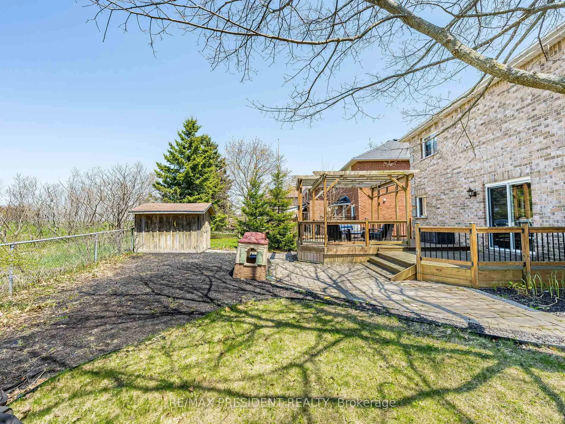 Photo 47 of 45 Grasett Crescent, Barrie, West Bayfield — HOMEH