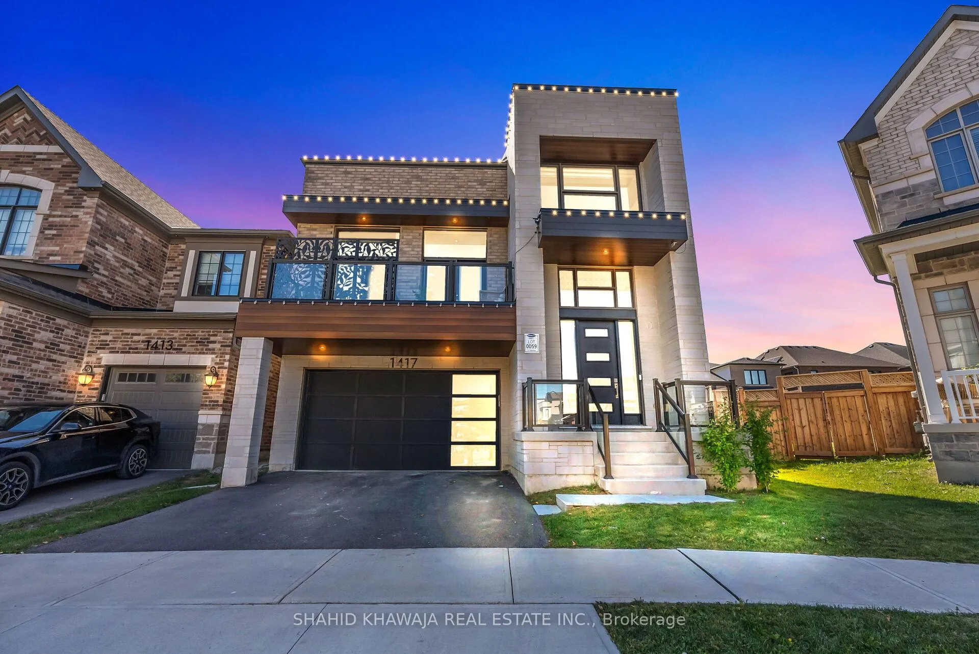 Front of 1417 Varelas Passage