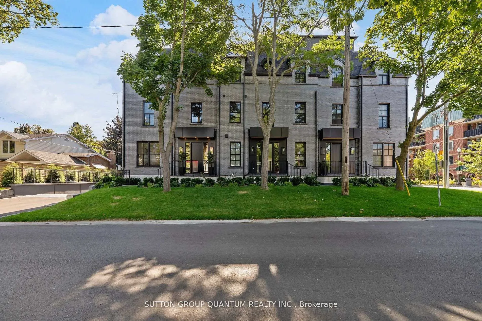 Photo 2 of 78 Trafalgar Road, Oakville, Old Oakville — HOMEH