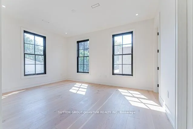 Photo 16 of 78 Trafalgar Road, Oakville, Old Oakville — HOMEH