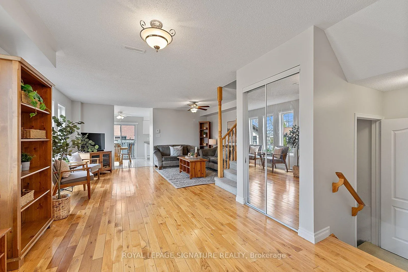 Photo 4 of 46 Baha Crescent, Brampton, Fletcher's Meadow — HOMEH