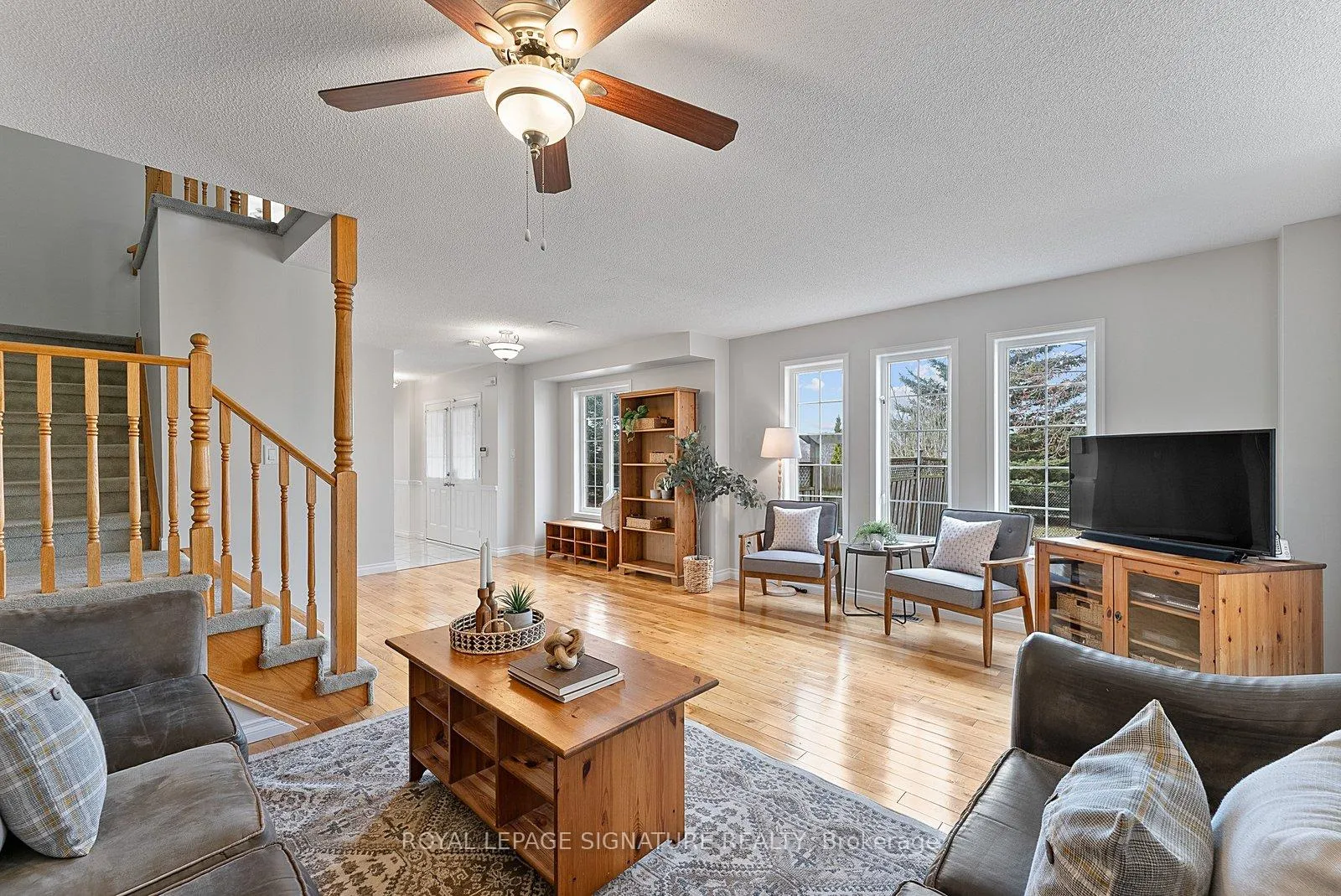 Photo 7 of 46 Baha Crescent, Brampton, Fletcher's Meadow — HOMEH
